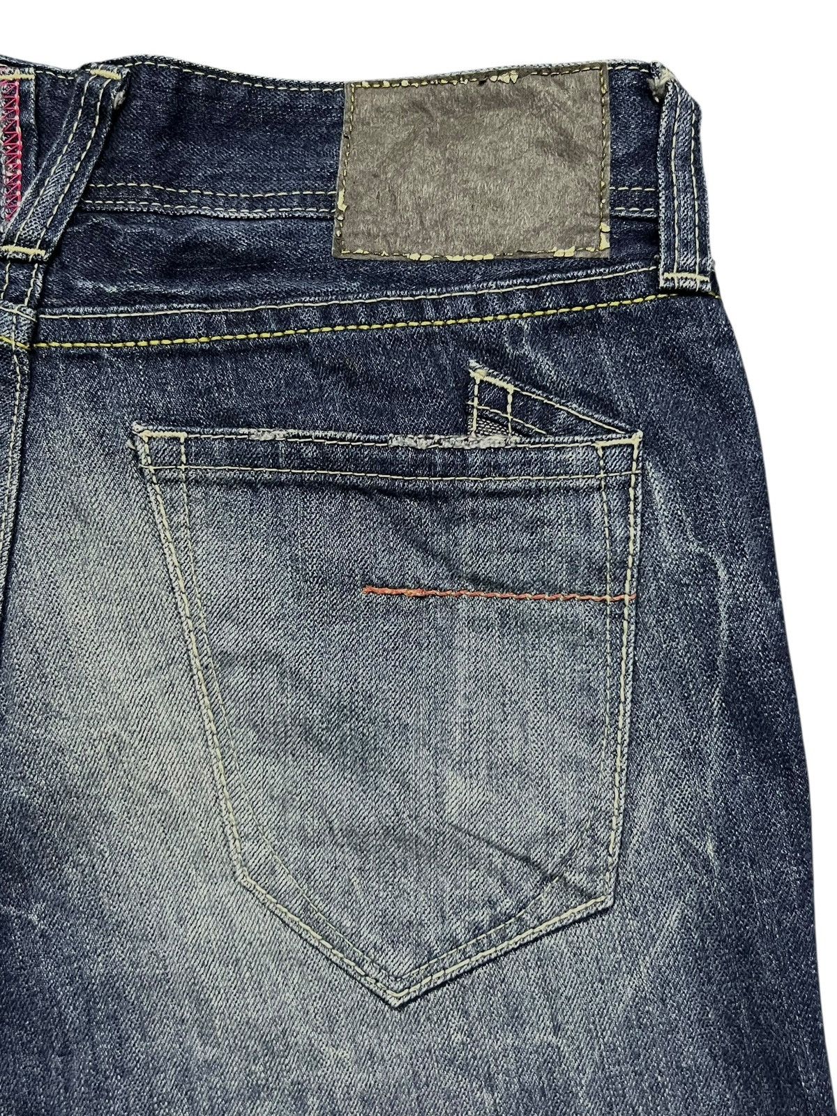 Vanquish Vanquish Studded Clawmark, Distressed Faded Acid Wash Flared Size US 29 - 10 Thumbnail