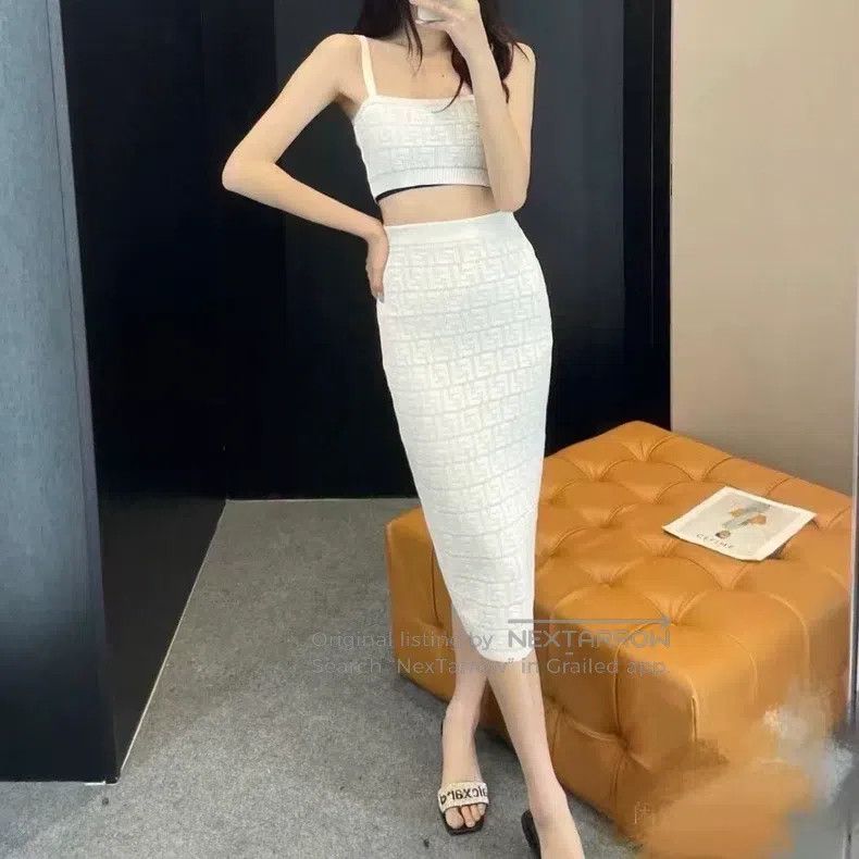 Fendi Fendi Knitted logo skirt, bodycon, high elasticity. Size 24" / US 00 / IT 34 - 7 Thumbnail