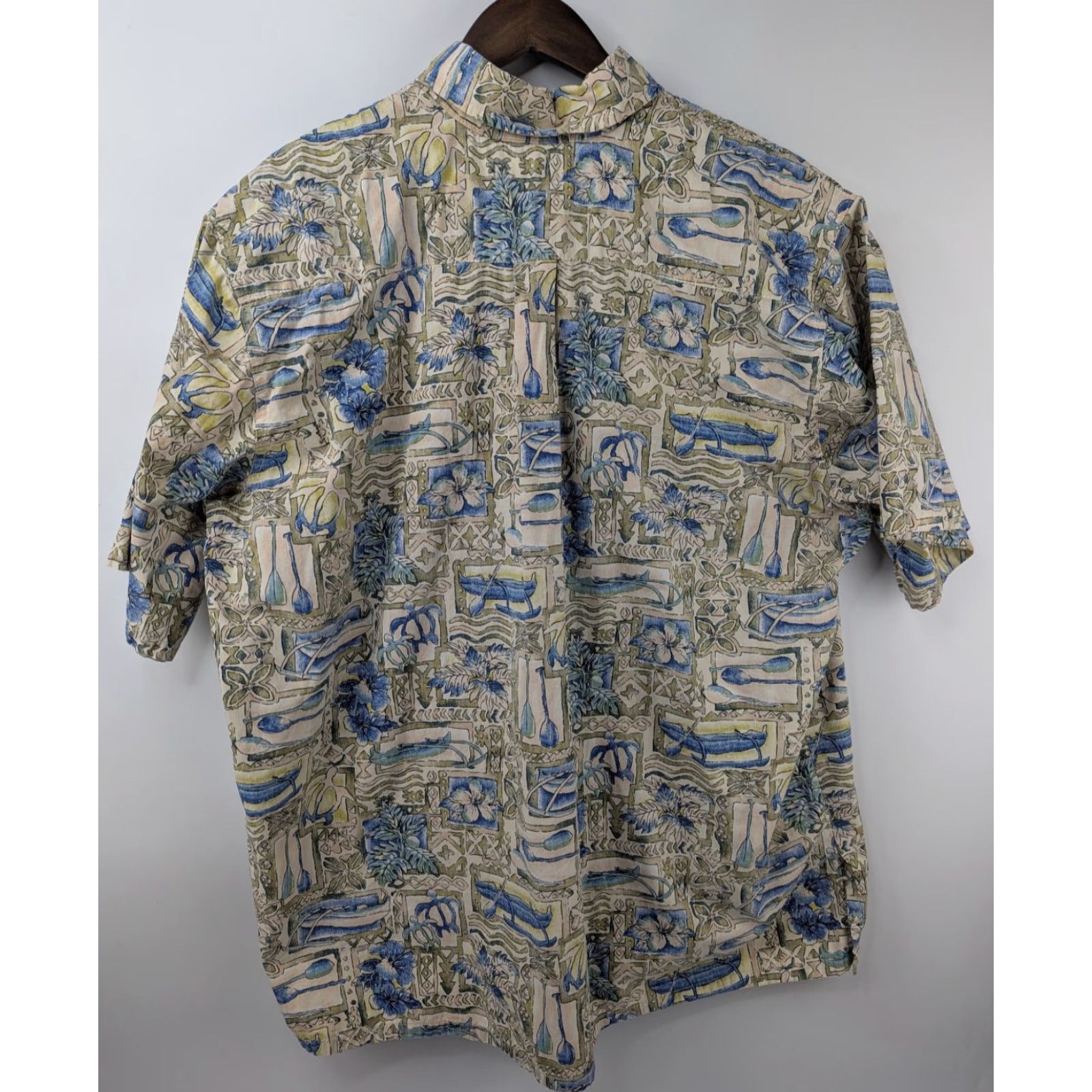 Vivobarefoot Go Barefoot Hawaiian Shirt Short Sleeve Pullover Men’s 2XL Multicolor Floral Button-Up USA Made In USA Size US XXL / EU 58 / 5 - 3 Thumbnail