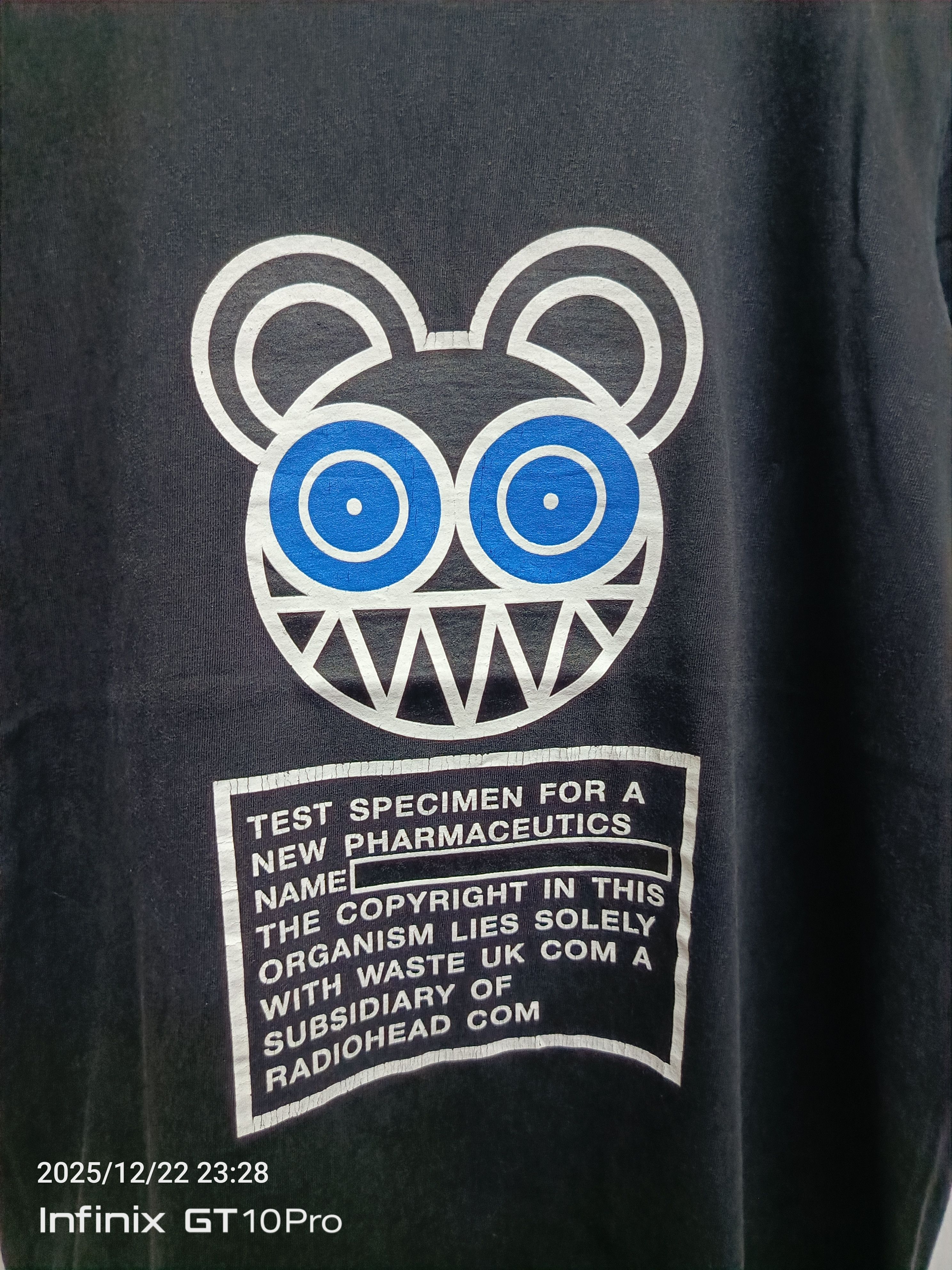 Vintage Vintage Radiohead Band Tee Size US XS / EU 42 / 0 - 2 Thumbnail