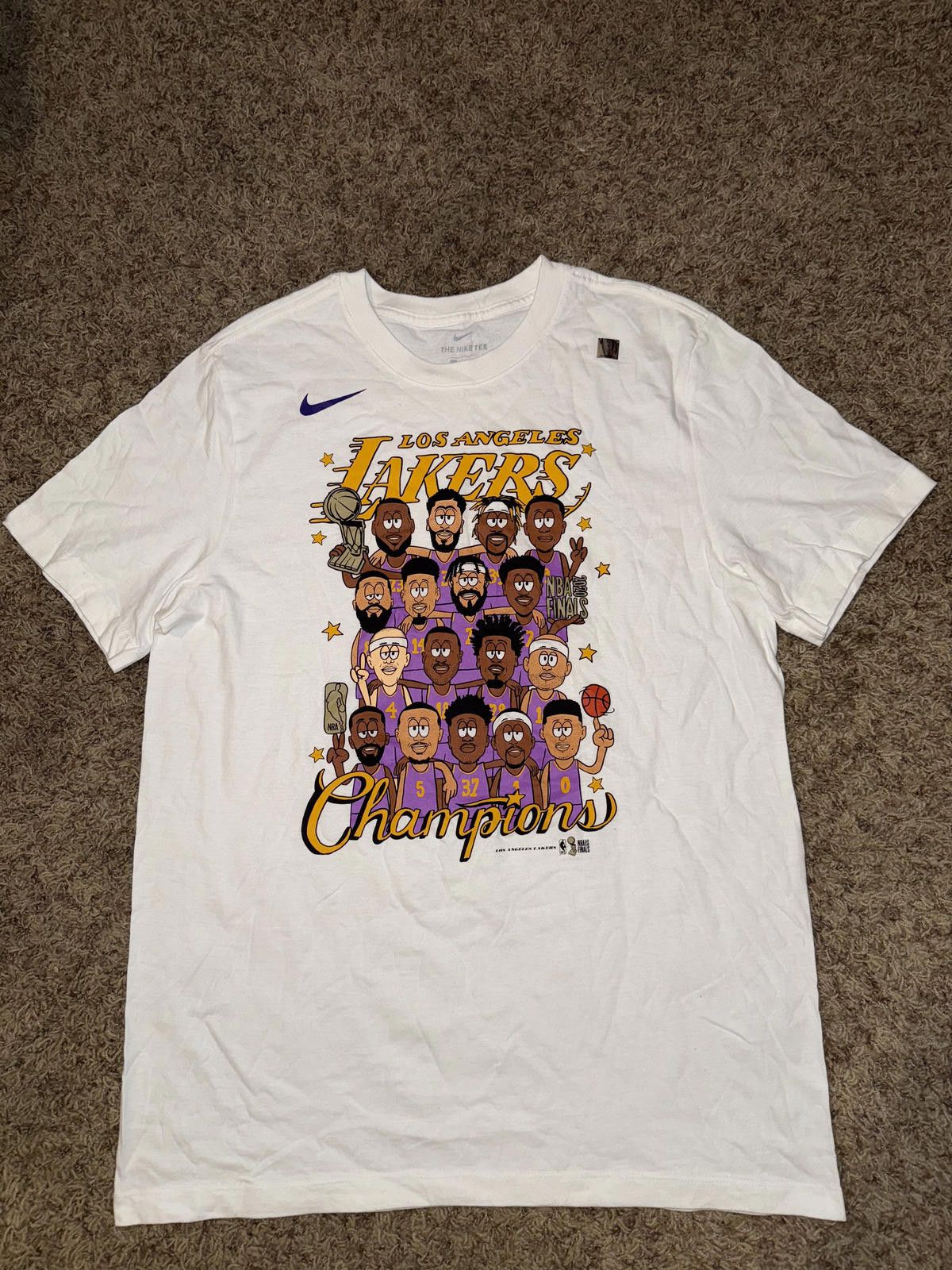 Nike Nike Men’s Los Angeles Lakers Champions Club Roaster T-Shirt Size US L / EU 52-54 / 3 - 1 Thumbnail