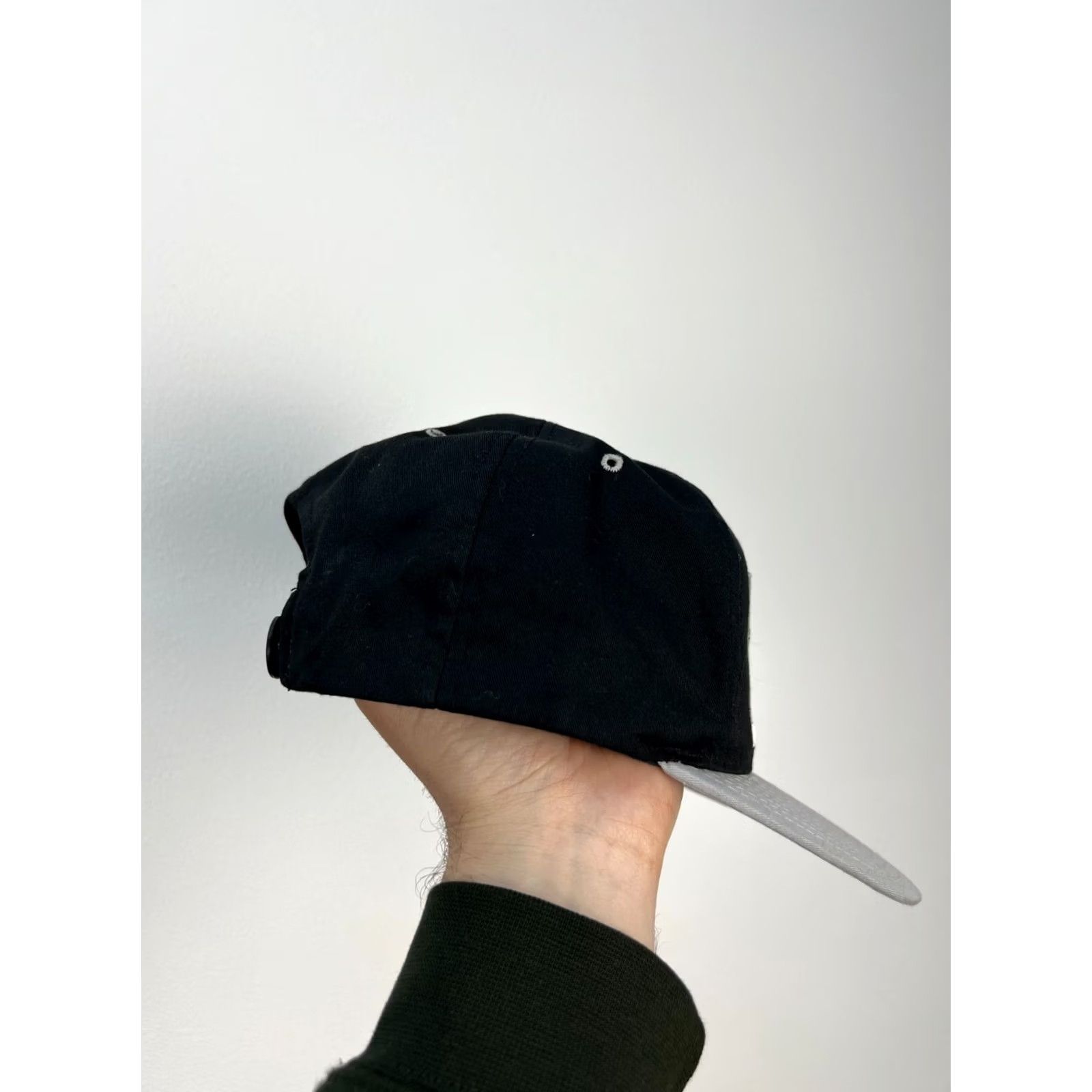 Drew VINTAGE Nike? (error) Size ONE SIZE - 6 Thumbnail
