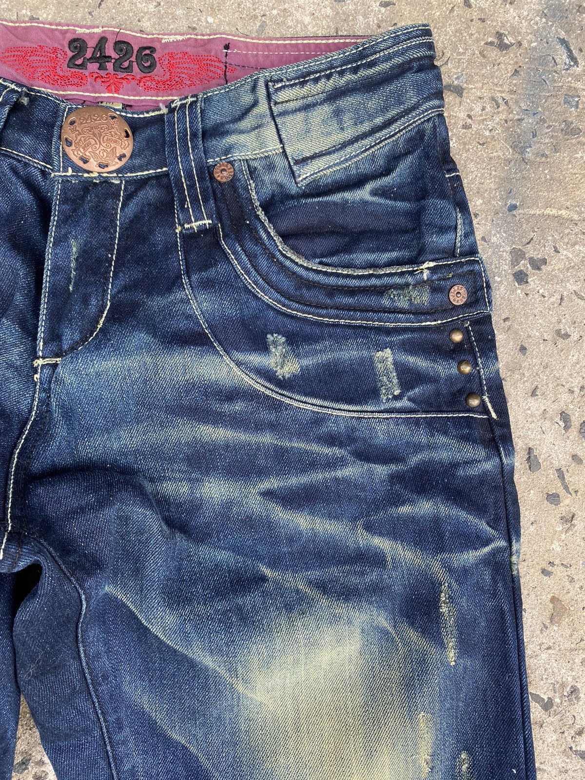 Japanese Brand Vintage Distressed 2426 Jeans Fedding Denim Size US 31 - 8 Thumbnail