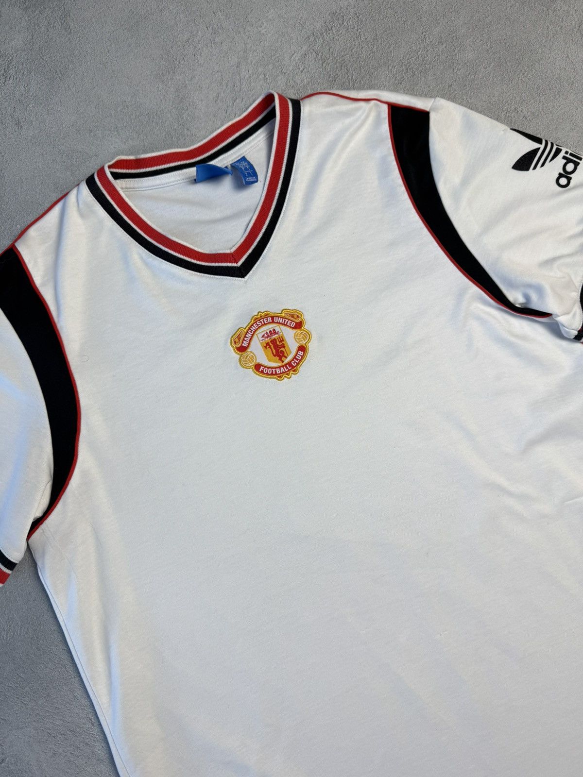 Adidas Manchester United 2016 2017 Retro Shirt Soccer Jersey Adidas Size US L / EU 52-54 / 3 - 3 Thumbnail