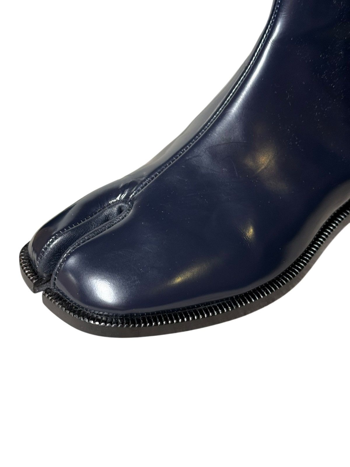 Maison Margiela Maison Margiela Patent Leather Tabi Ankle Boot Size US 5 / IT 35 - 9 Thumbnail