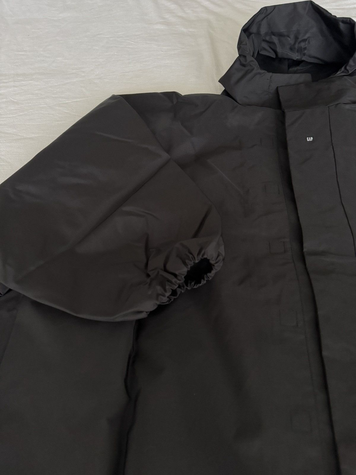 Balenciaga × Gap × Yeezy Yeezy Gap T Cut Parka Size US S / EU 44-46 / 1 - 13 Thumbnail