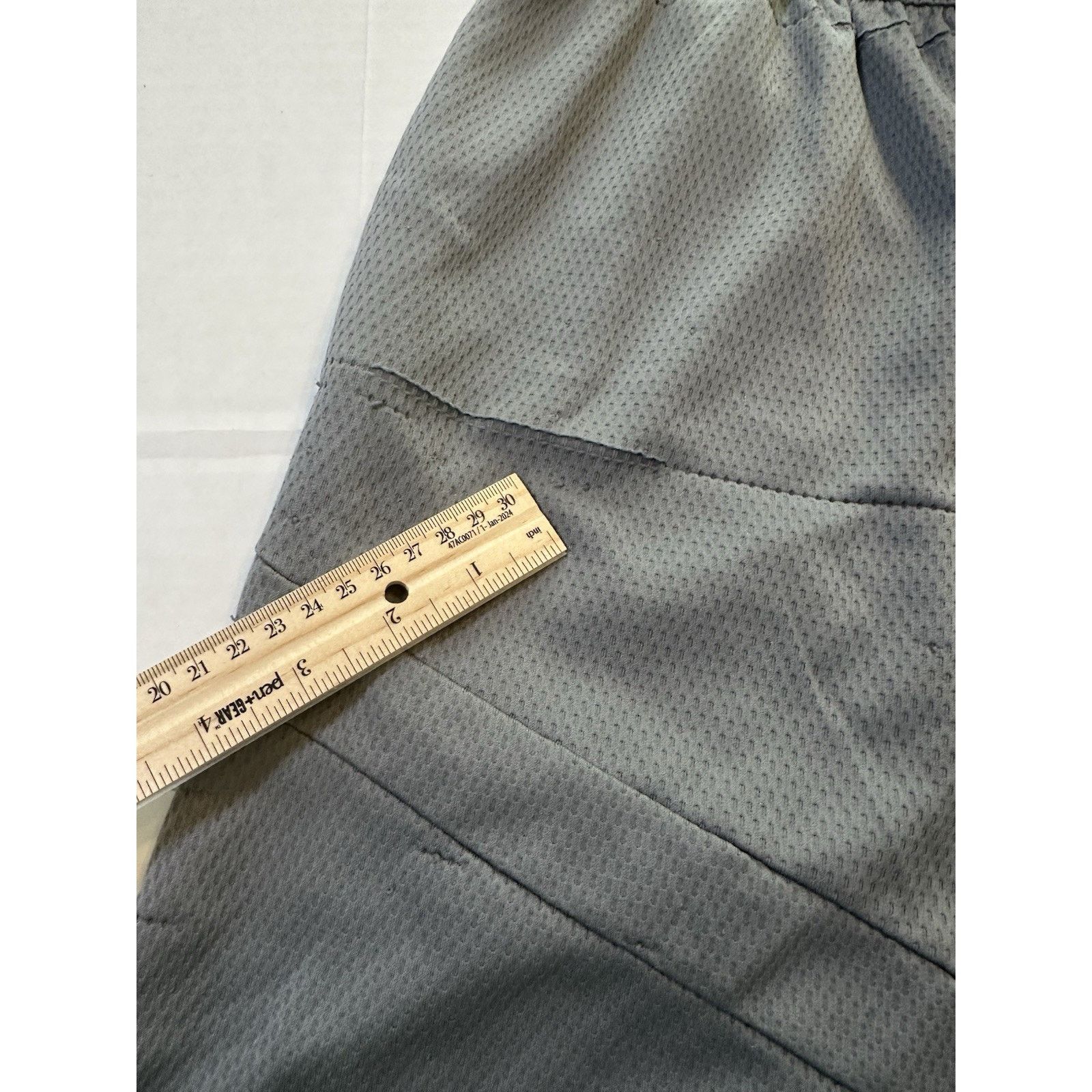 Nike Nike Icon Dri Fit Shorts Gray Medium Basketball drawstring Size US 26 / EU 42 - 2 Thumbnail