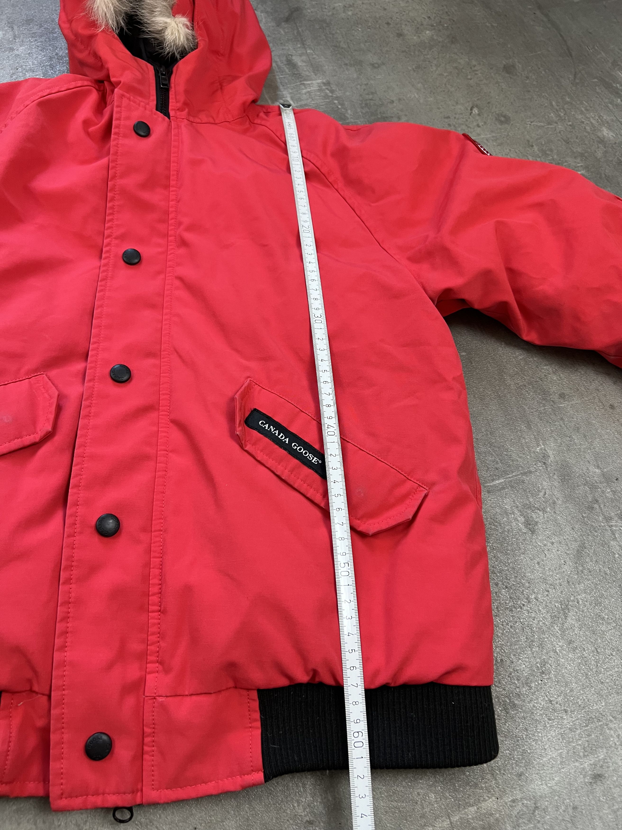 Canada Goose canada goose puffer bomber size (18) like S-M legit luxury Size US S / EU 44-46 / 1 - 14 Thumbnail