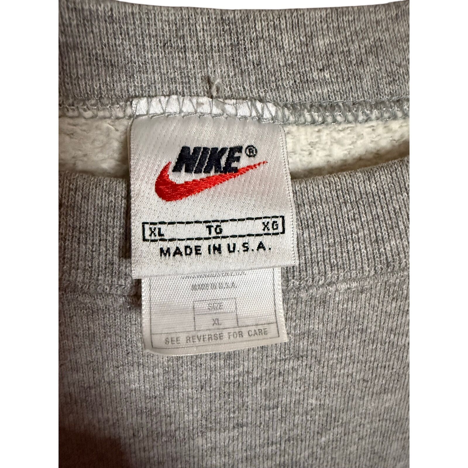 Nike Vintage Nike Crewneck Size US XL / EU 56 / 4 - 4 Thumbnail