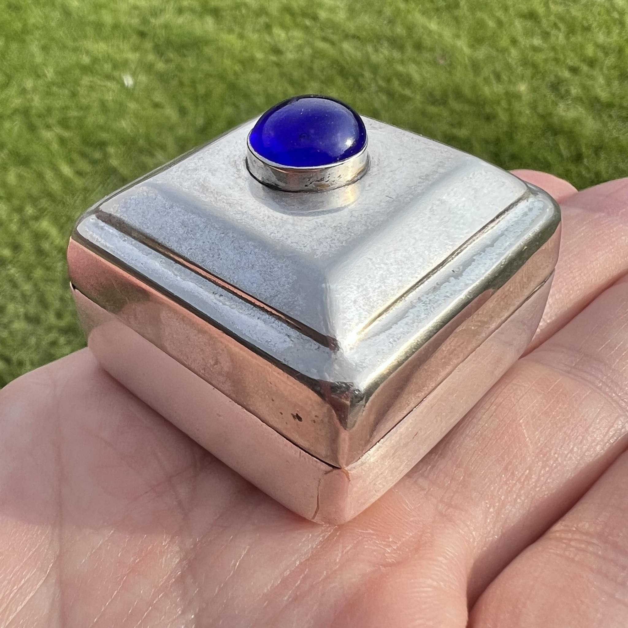 Vintage Sheffield Vintage Miniature Trinket Jewelry Box Silver Plate Size ONE SIZE - 3 Thumbnail