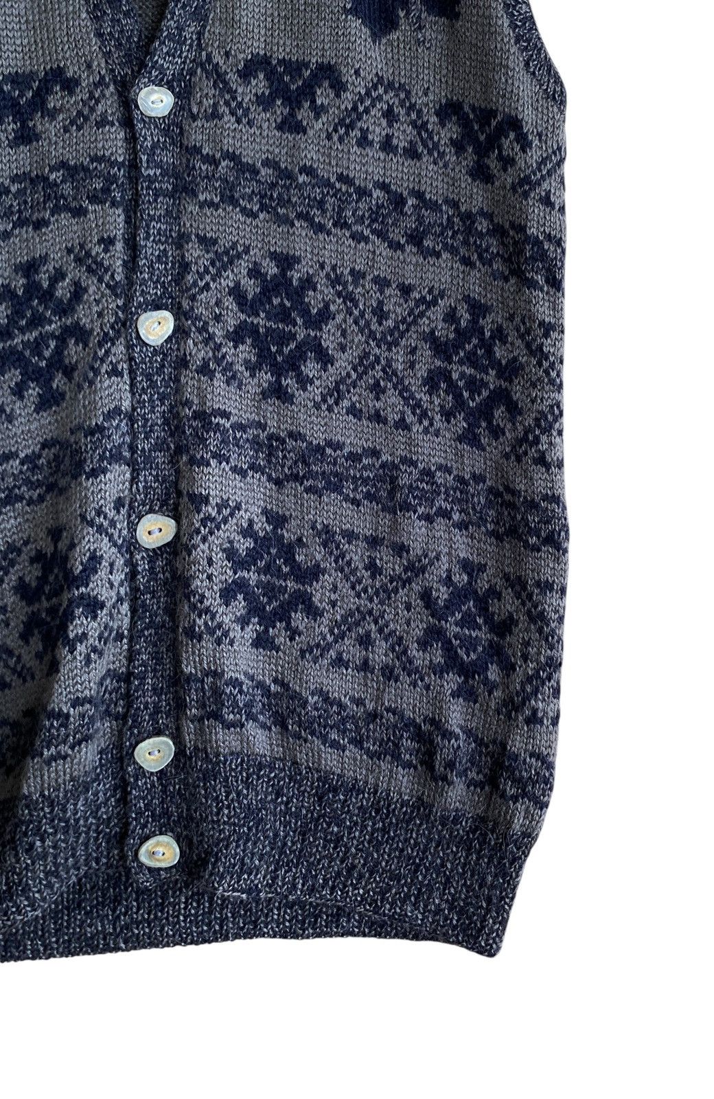Vintage Vintage Japanese Brand Nando Hand Knitwear Vests 1990s Size US L / EU 52-54 / 3 - 5 Thumbnail