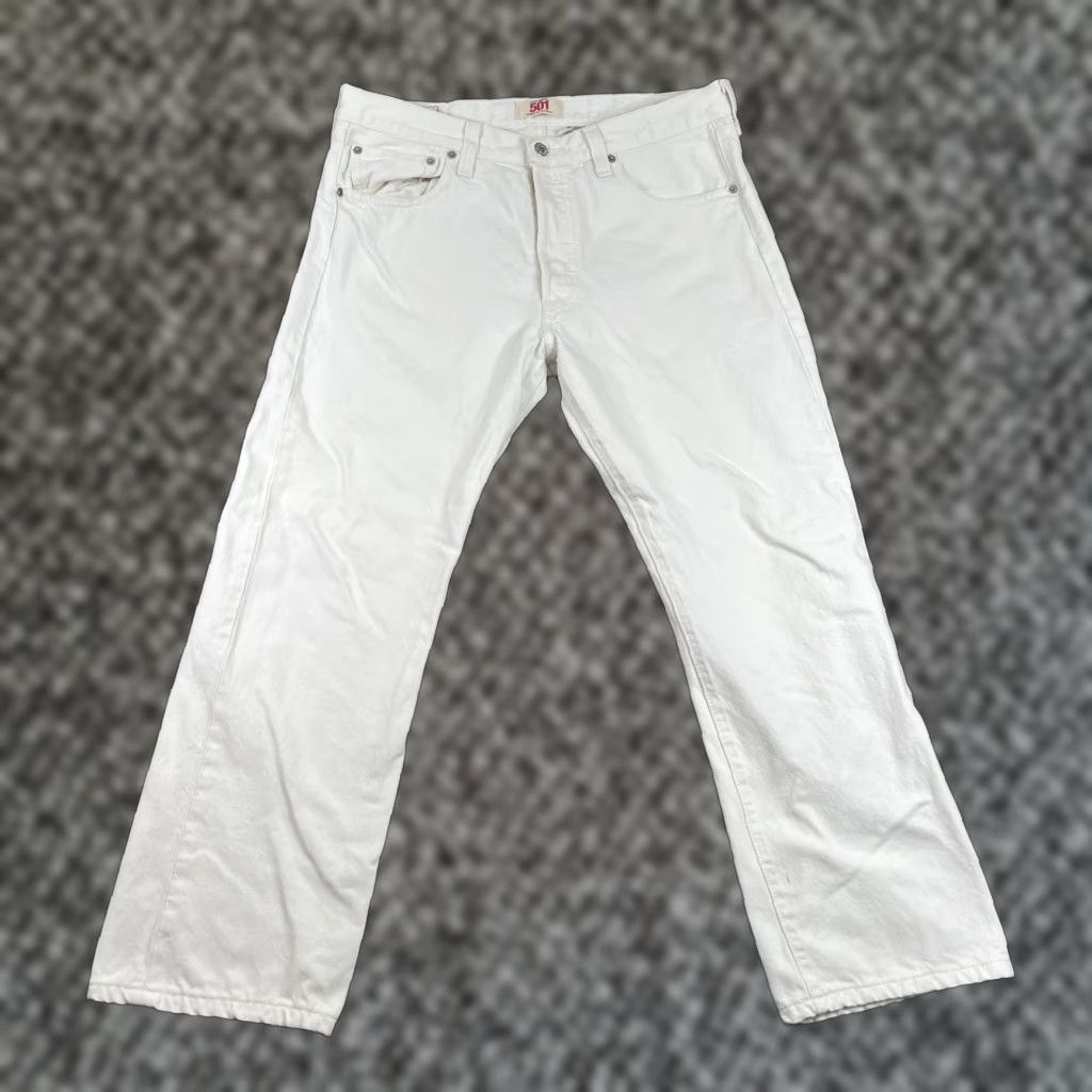 Levi's VINTAGE Levi's 501 Jeans Men 34 Regular White Denim Button Fly Straight 5-Pocket 90s USA Mens Size US 34 / EU 50 - 1 Thumbnail