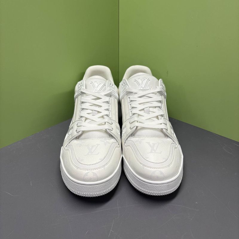 Louis Vuitton Louis Vuitton 2-2508 Size US 10.5 / EU 43-44 - 2 Thumbnail