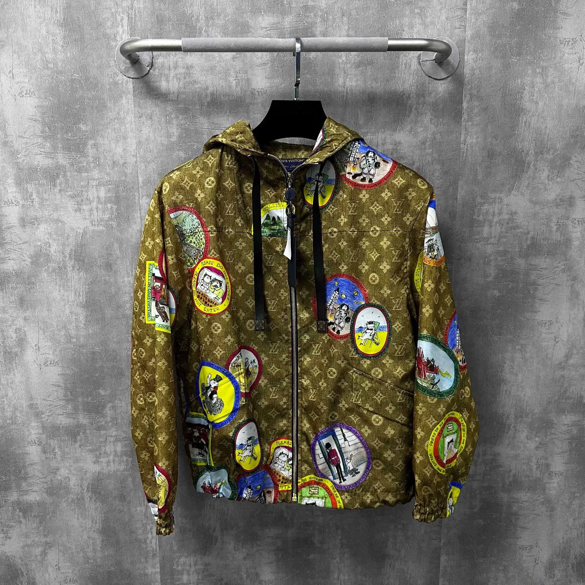Louis Vuitton Louis Vuitton Catogram Collaboration Jacket Size XS / US 0-2 / IT 36-38 - 1 Thumbnail