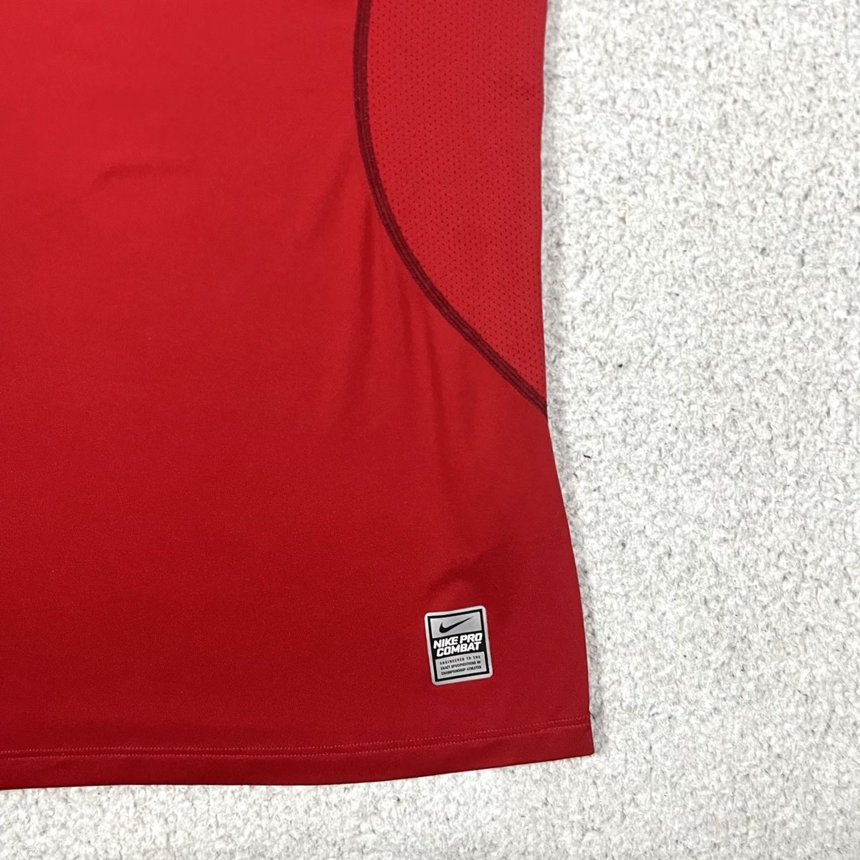 Nike Nike Pro Combat Shirt Men M Red Short Sleeve Nike Dri-Fit Athletic T-Shirt Size US M / EU 48-50 / 2 - 7 Thumbnail
