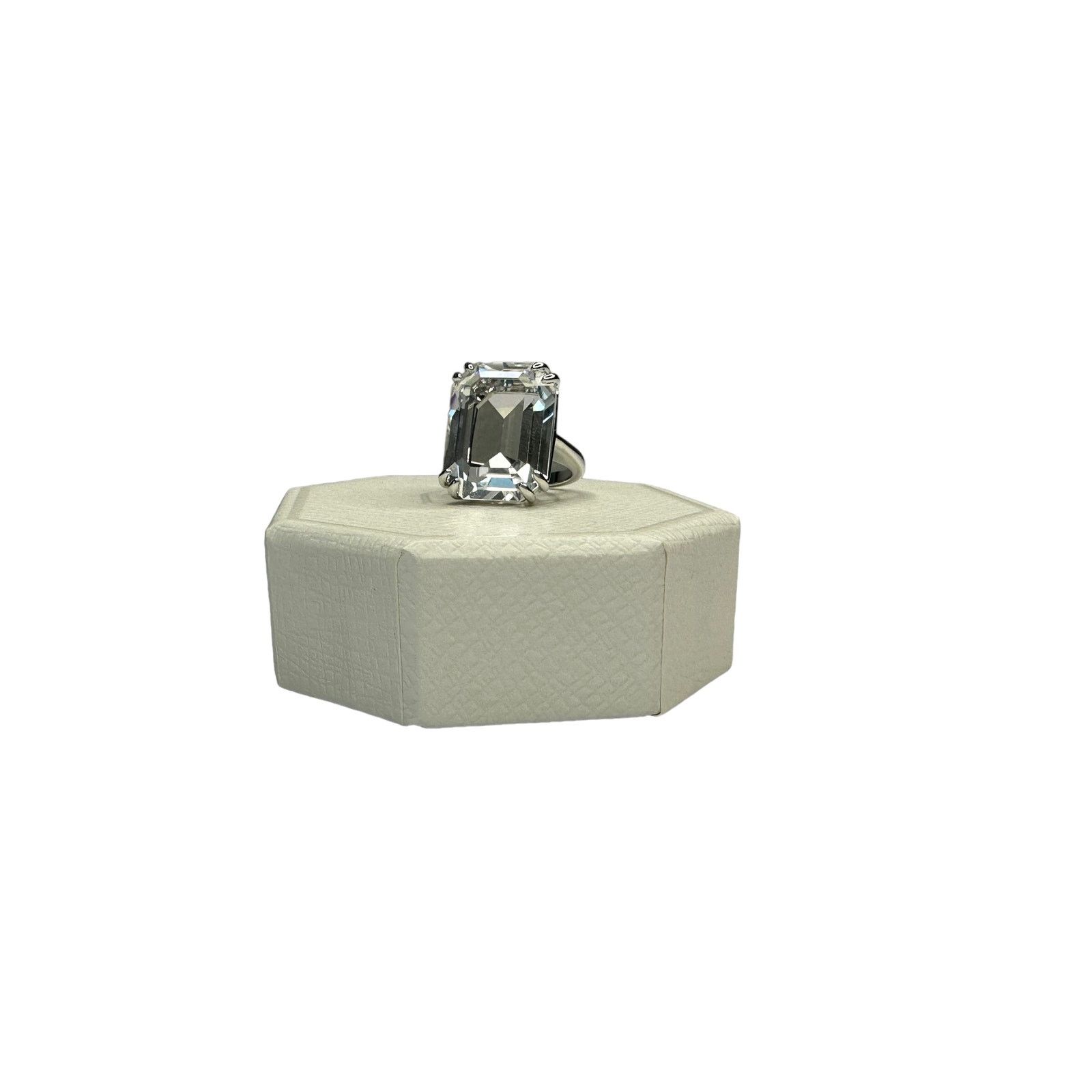 Swarovski Swarovski Mesmera cocktail ring Octagon cut 6 USA Size ONE SIZE - 2 Thumbnail