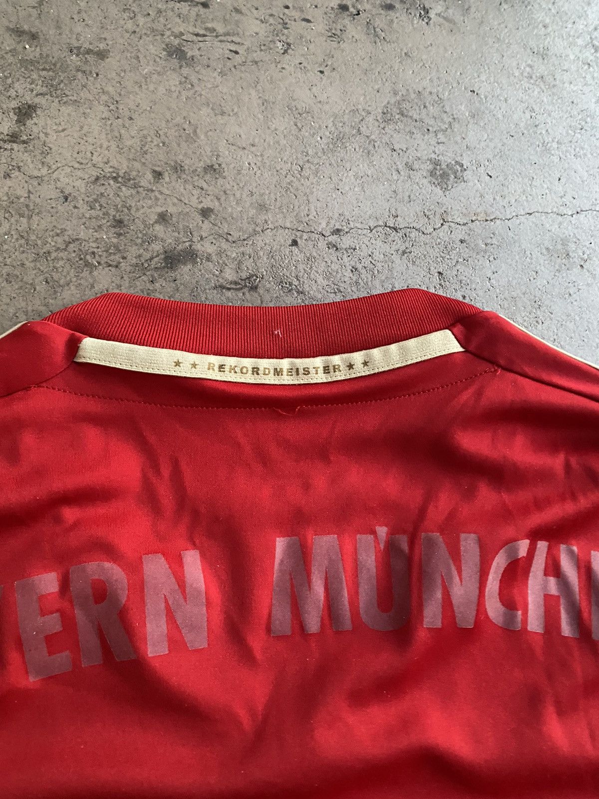 Adidas × Vintage adidas bayern munich munchen 2012/13 Martinez 8 jersey Size US L / EU 52-54 / 3 - 9 Thumbnail