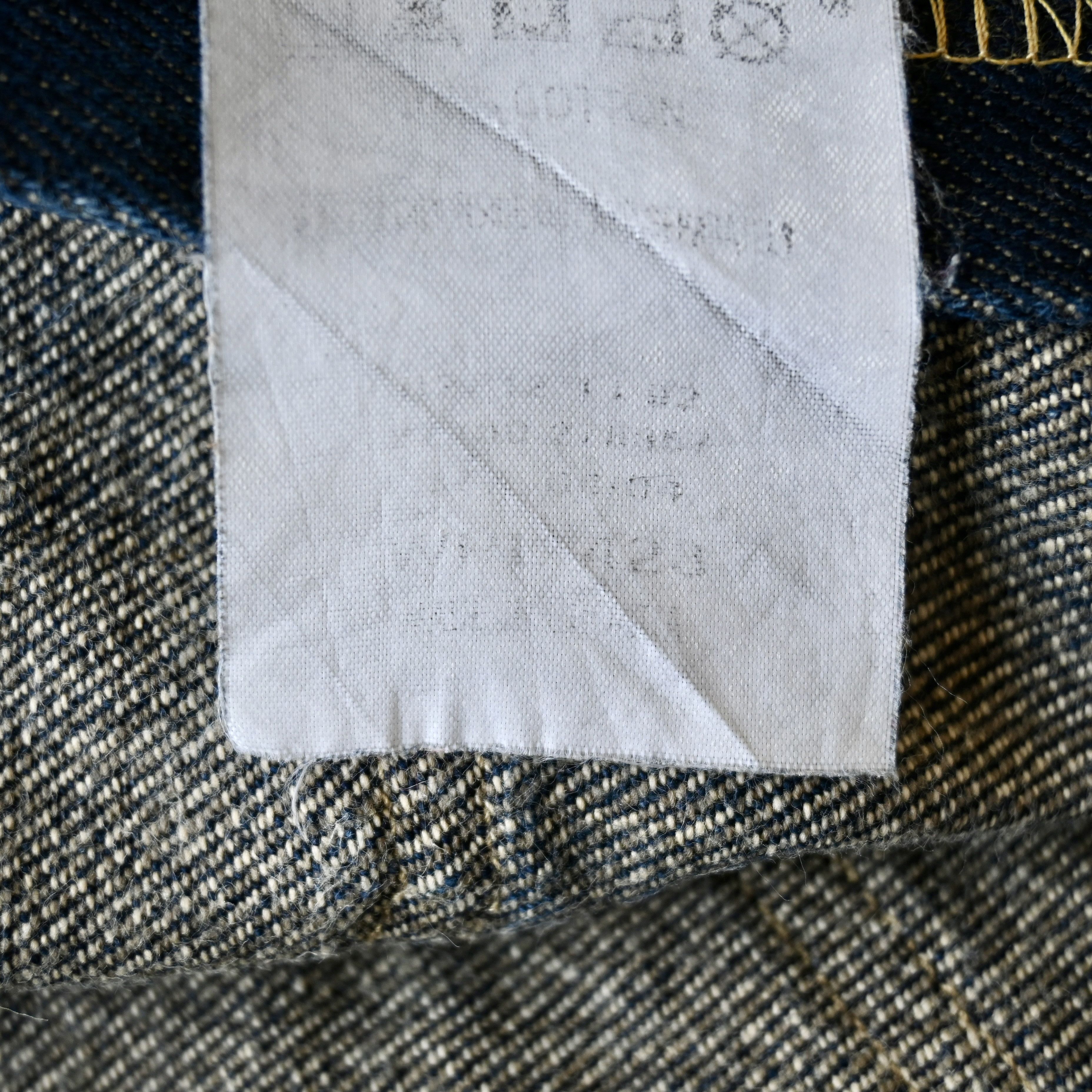 Levi's VTG, 2004 Levi's RED patchwork slim jeans, zippered leg Size 29" - 18 Thumbnail