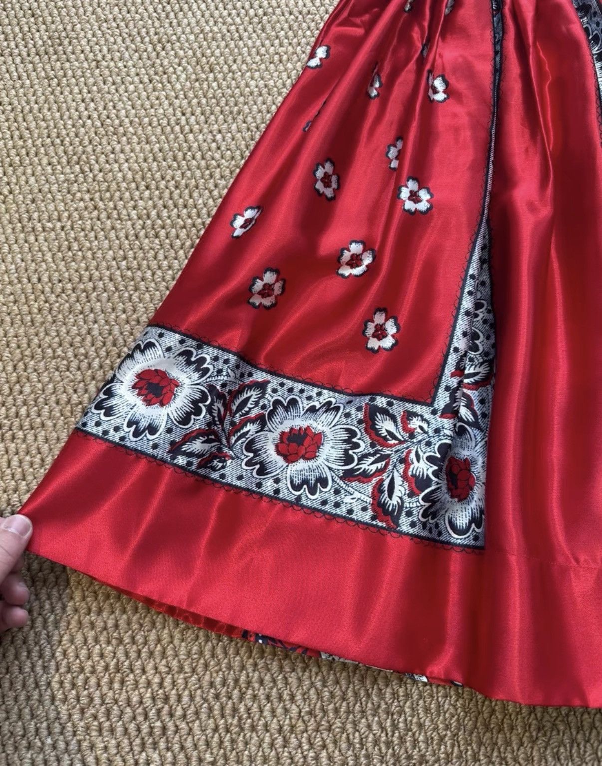 Comme des Garcons COMME des GARÇONS TAO Red Base Paisley Satin Skirt K23 Size 25" / US 0 / IT 36 - 2 Thumbnail