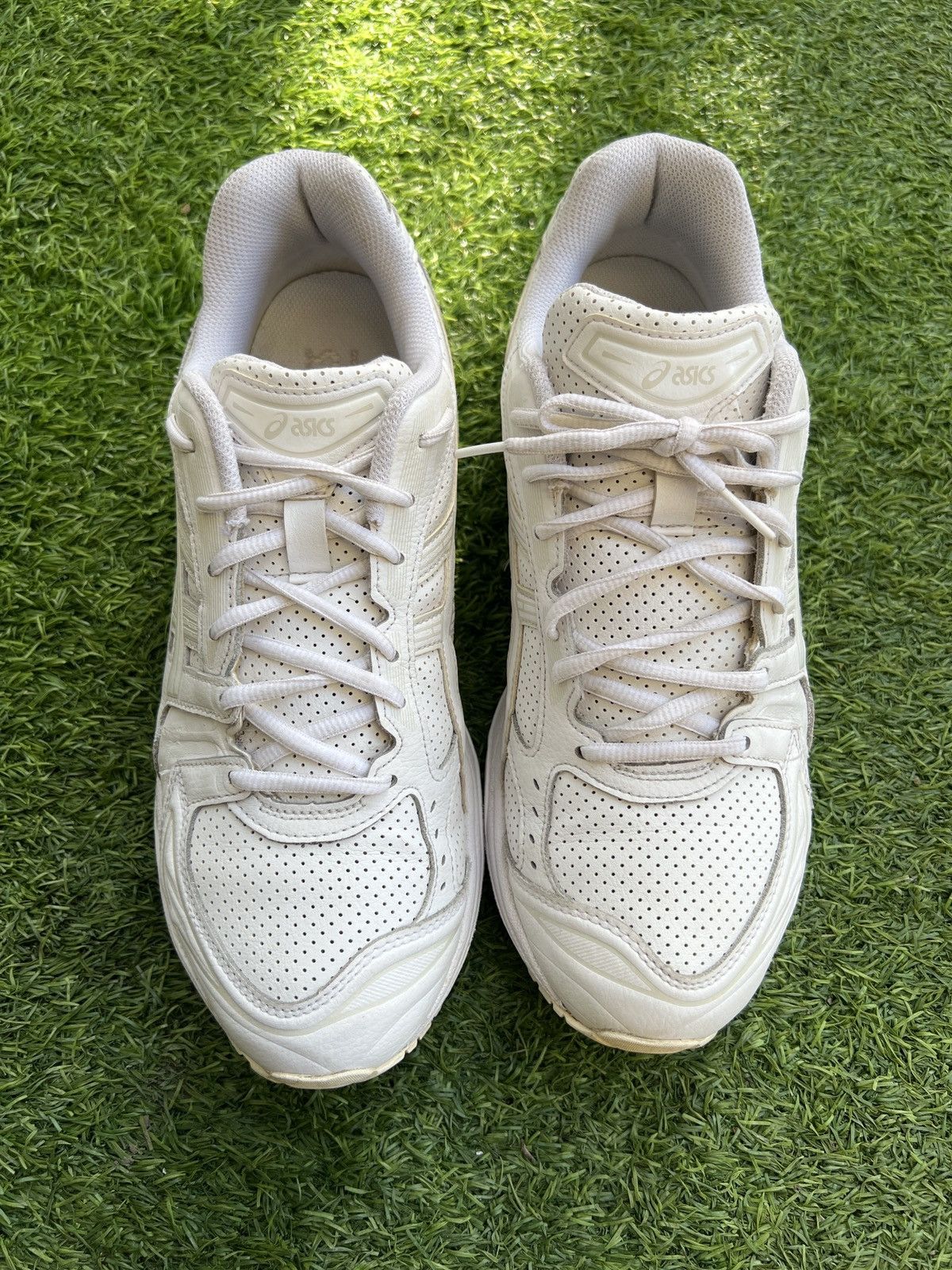Asics Asics Gel Kayano 14 Triple White Size US 10.5 / EU 43-44 - 4 Thumbnail