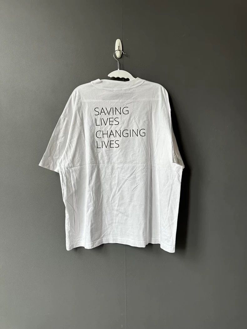 Balenciaga Balenciaga Charity Short Sleeves Size US M / EU 48-50 / 2 - 2 Thumbnail