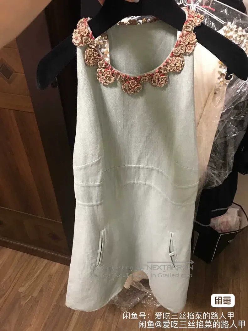 Valentino Valentino dress Size M / US 6-8 / IT 42-44 - 2 Thumbnail