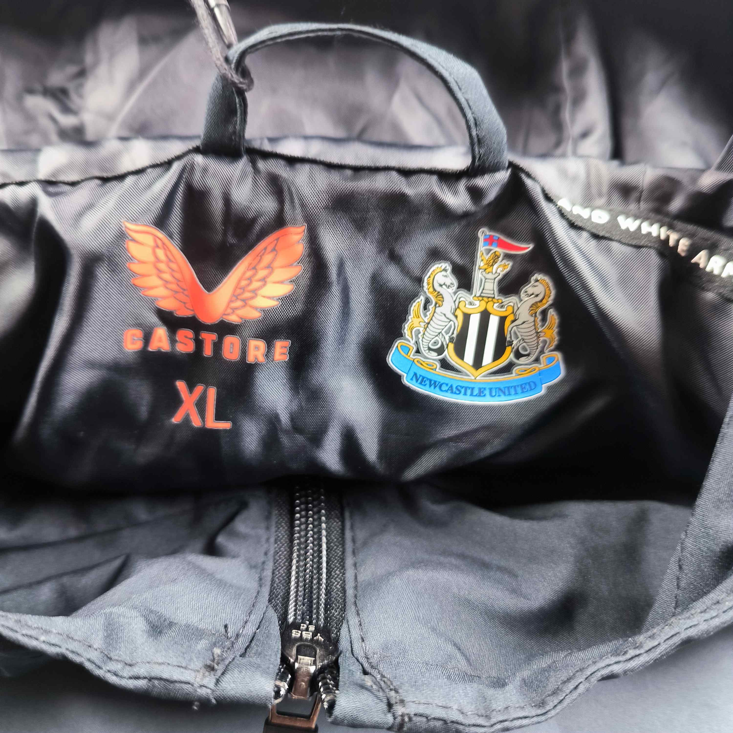 Castore NEW Newcastle United 2022-23 Castore football jacket size XL Size US XL / EU 56 / 4 - 4 Thumbnail