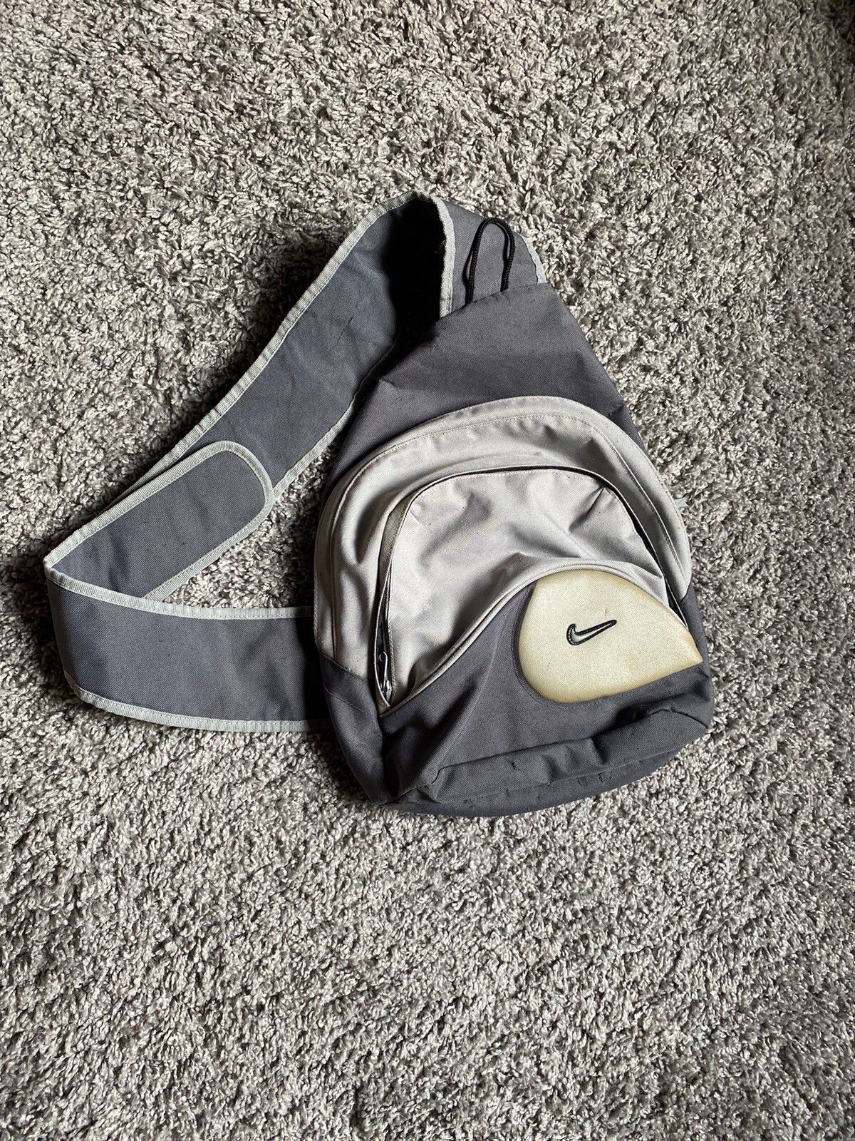 Pre-owned Nike X Vintage Nike Vintage Basic Logo Sling Bag In Grey