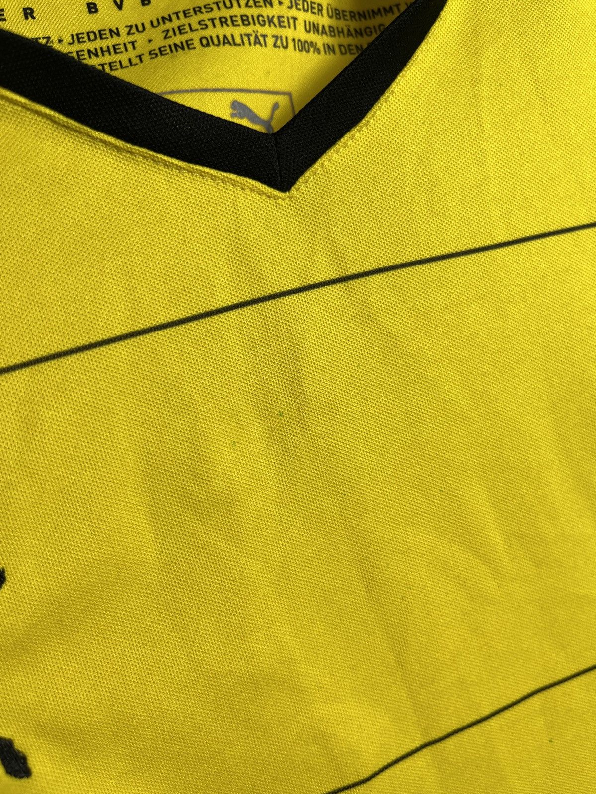 Puma BORUSSIA DORTMUND 2015 2016 HOME FOOTBALL SHIRT JERSEY PUMA Size US S / EU 44-46 / 1 - 5 Thumbnail