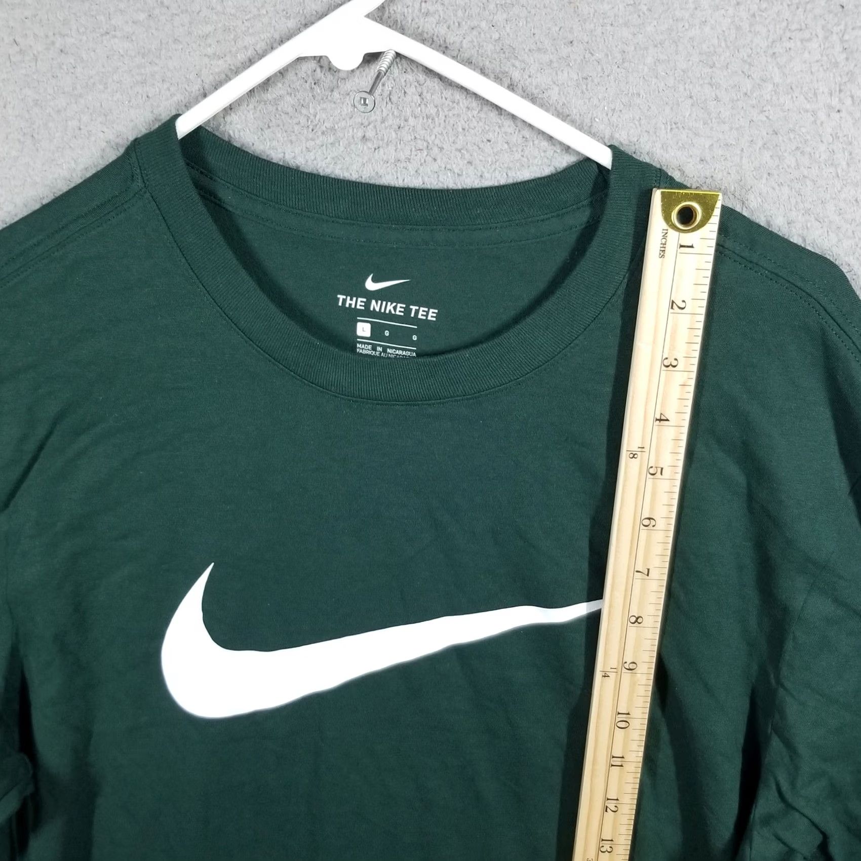 Nike Nike Shirt Mens L Green Swoosh Logo The Nike Tee Long Sleeve Cotton Size US L / EU 52-54 / 3 - 4 Thumbnail