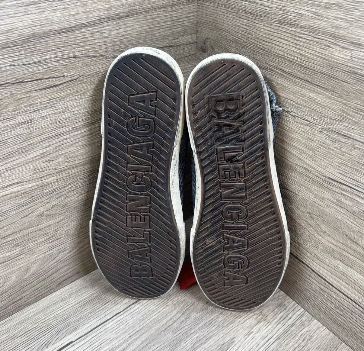 Balenciaga Balenciaga Paris Denim Mule Slides J41 Size US 7 / IT 37 - 6 Thumbnail
