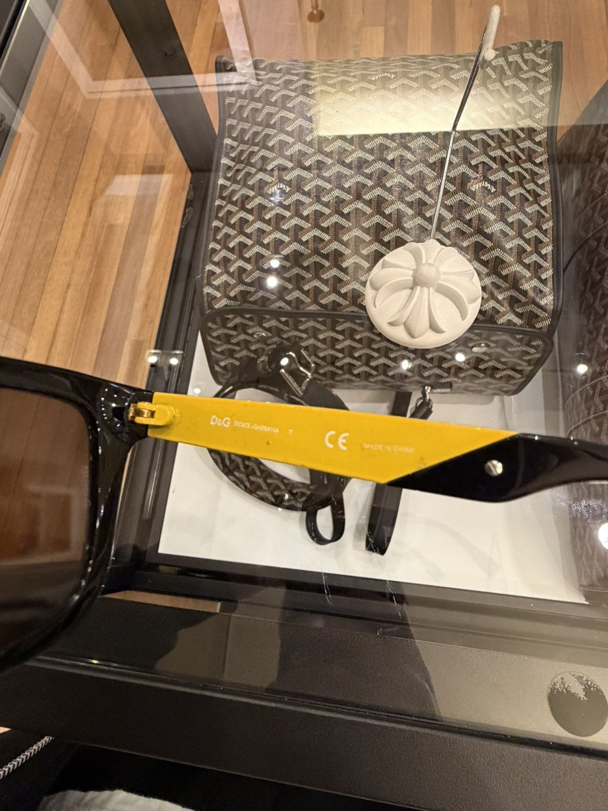 Dolce & Gabbana Dolce & Gabbana Sunglasses Black / Yellow Size ONE SIZE - 4 Thumbnail