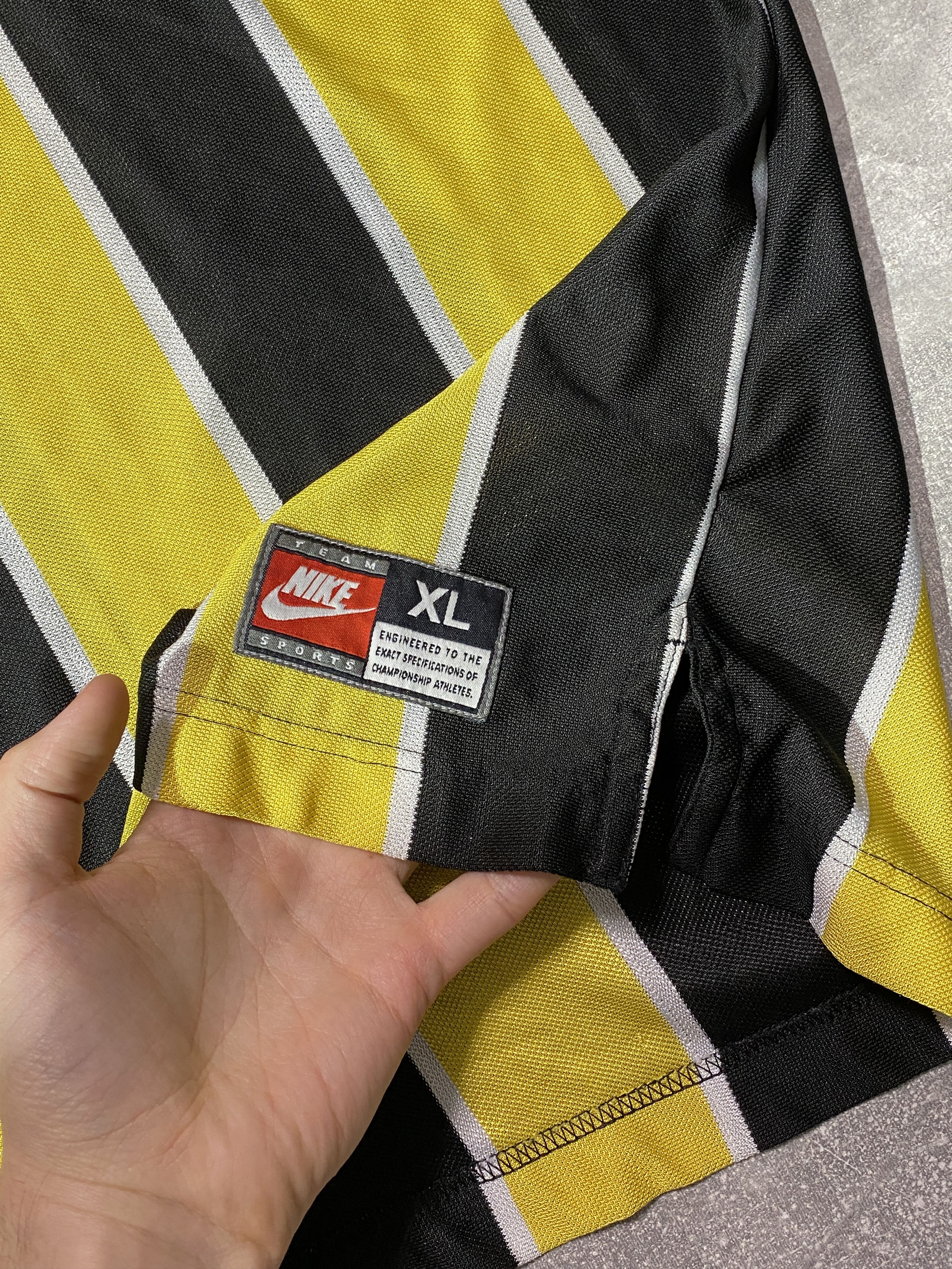 Nike Vintage 90s Nike Center Swoosh V Neck Hockey Jersey Size US XL / EU 56 / 4 - 3 Thumbnail