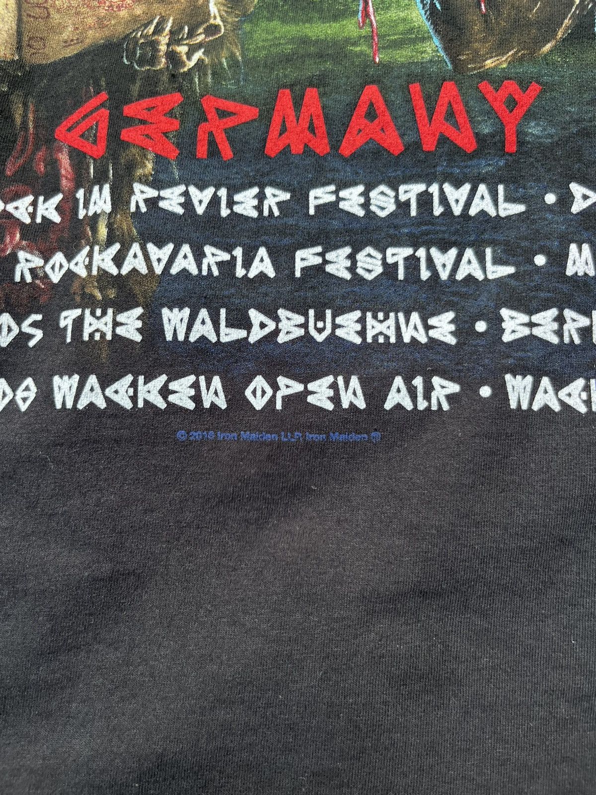 Band Tees × Iron Maiden × Vintage Vintage Iron Maiden Germany flag the book of souls tour tee Size US XL / EU 56 / 4 - 22 Thumbnail