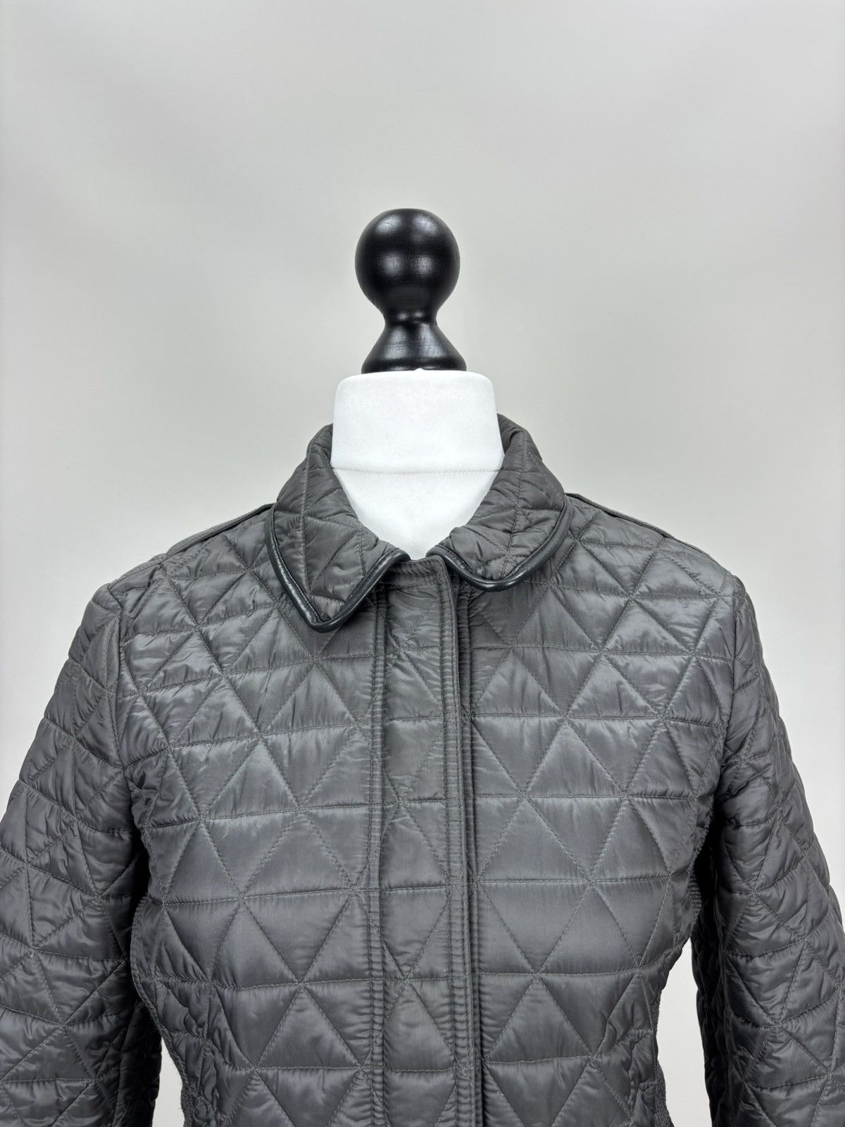Burberry Womens quilted jacket Burberry Brit Size M Color Gray Size M / US 6-8 / IT 42-44 - 4 Thumbnail