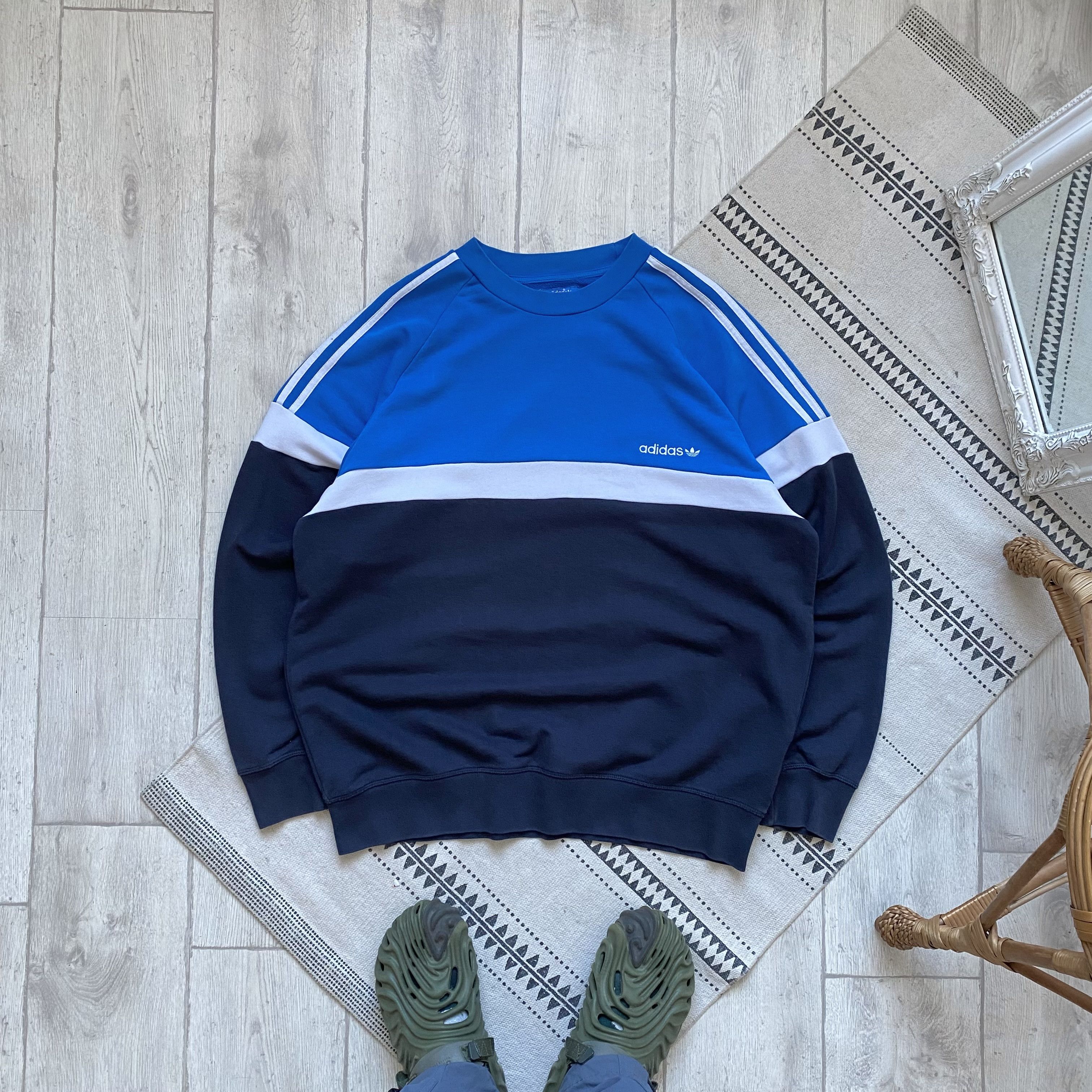 Adidas Vintage 00s Adidas baggy sweatshirt mini logo Crewneck Size US XL / EU 56 / 4 - 1 Thumbnail