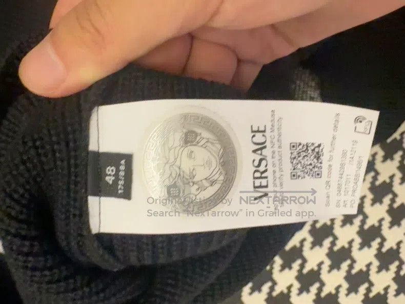Versace Versace Classic Medusa avatar crew neck knit long sleeve s Size US M / EU 48-50 / 2 - 4 Thumbnail
