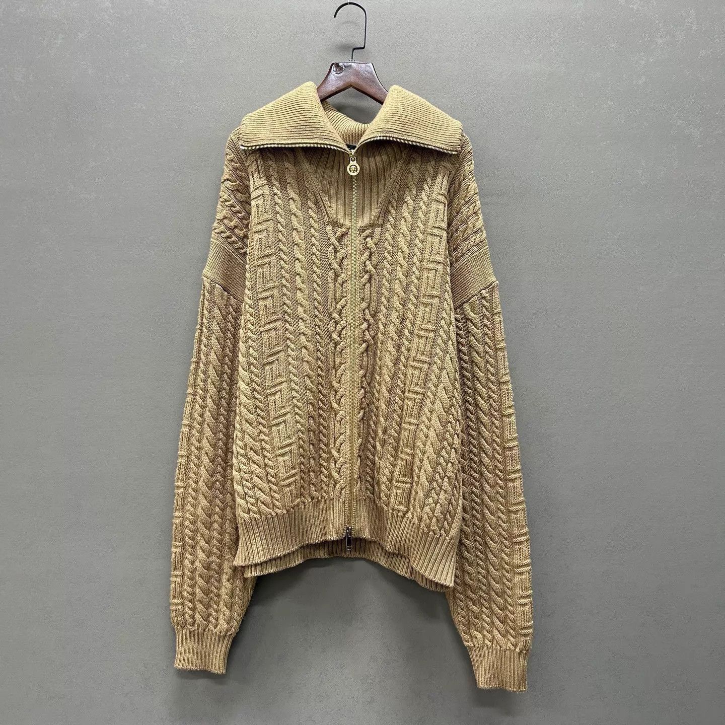 Versace Beige Cable Knit Zip-Up Sweater Size US L / EU 52-54 / 3 - 1 Thumbnail