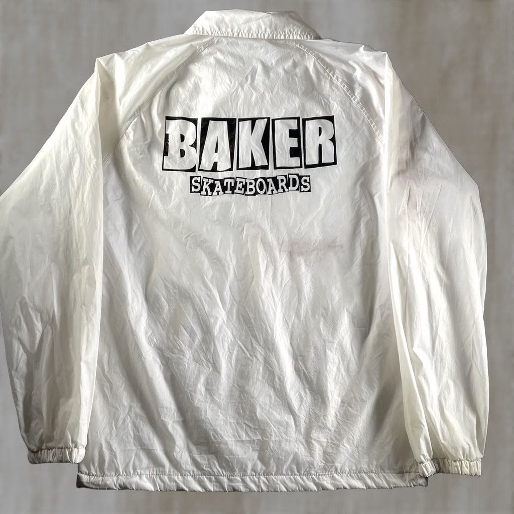 Vintage VINTAGE Baker Skateboards Jacket Mens S White Windbreaker 90s Pockets All Seasons RARE Size US S / EU 44-46 / 1 - 1 Thumbnail