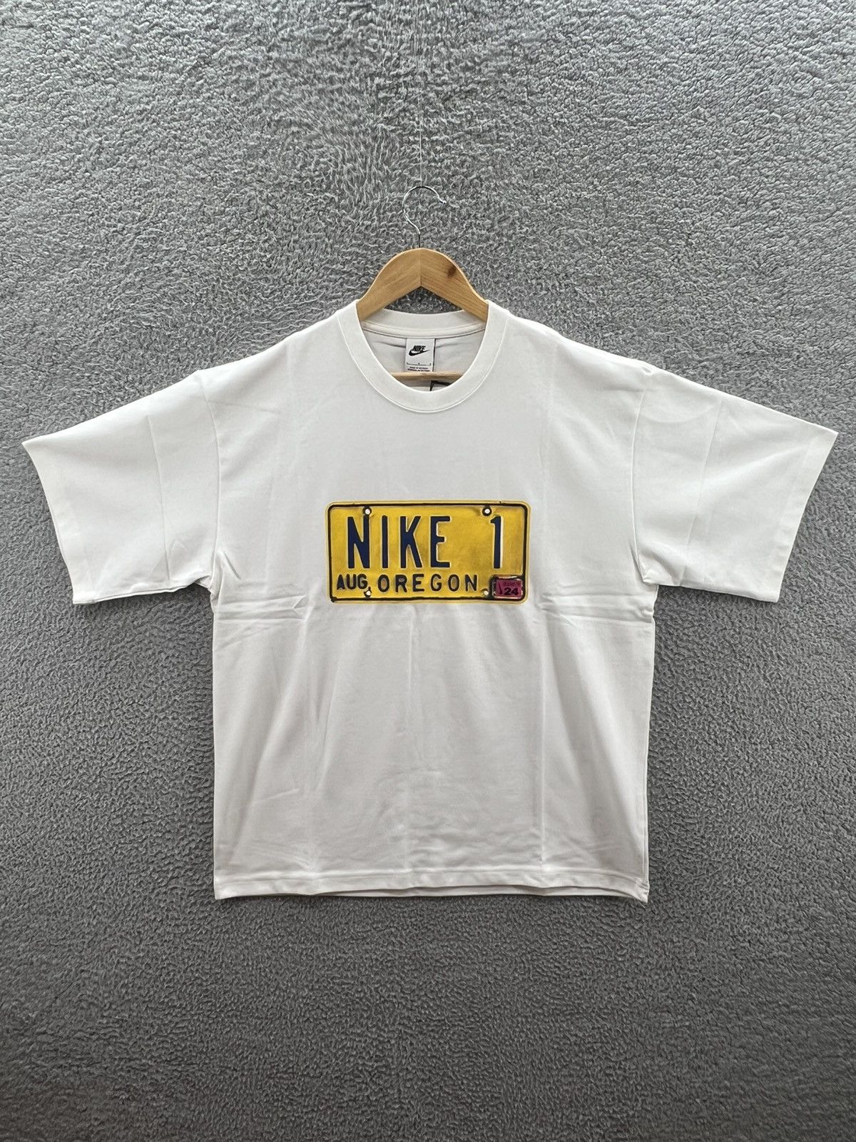 Nike Nike Rare Team Track Town License Plate Beaverton Oregon Tee Size US L / EU 52-54 / 3 - 1 Thumbnail