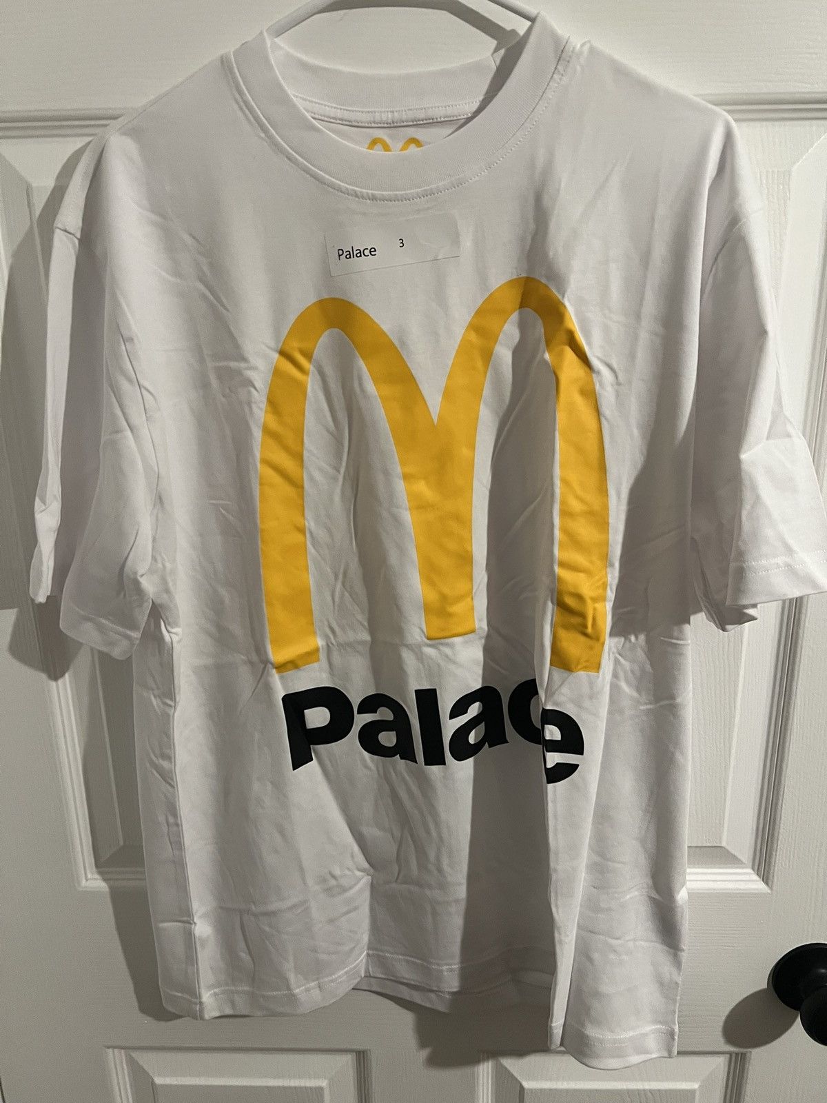 Palace Brand new Palace X McDonald’s Collab Size US L / EU 52-54 / 3 - 1 Thumbnail