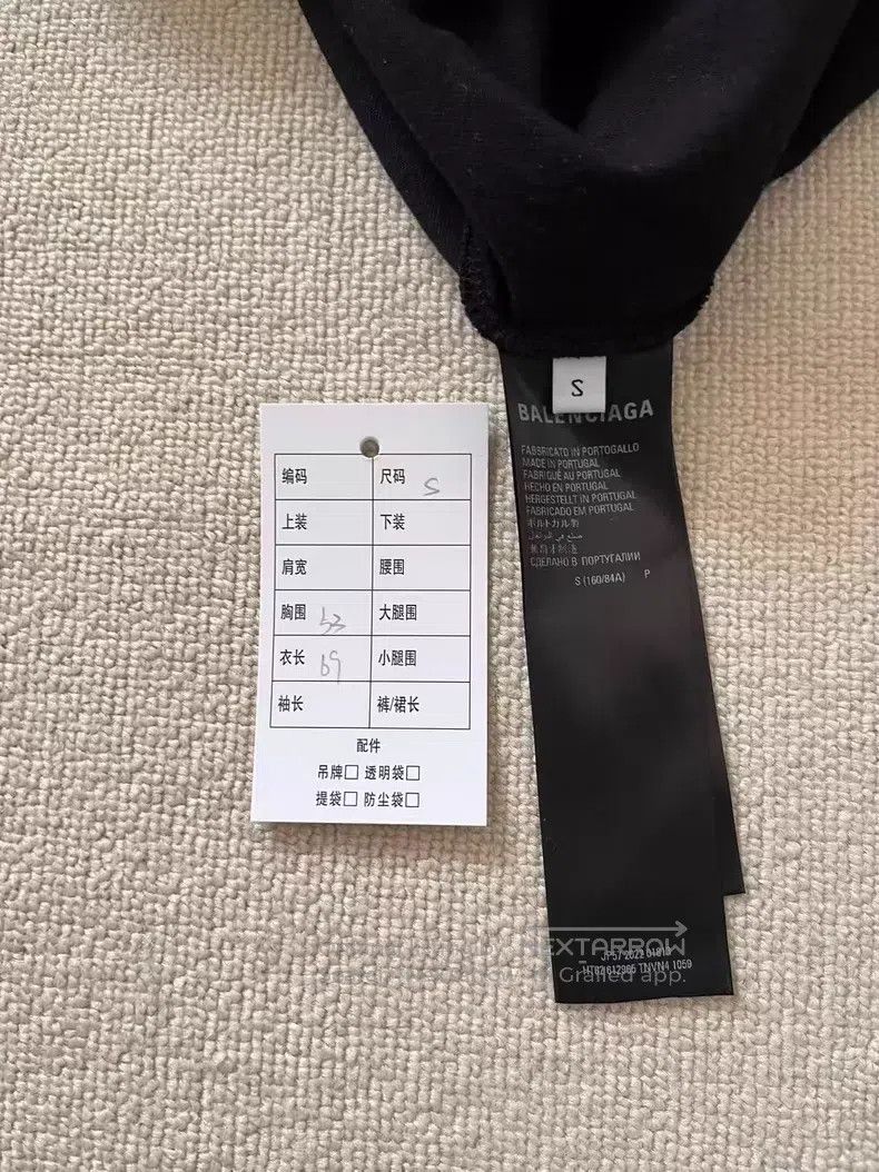 Balenciaga Balenciaga Alphabet Print Crew Neck Short Sleeve T-Shirt Size US S / EU 44-46 / 1 - 4 Thumbnail
