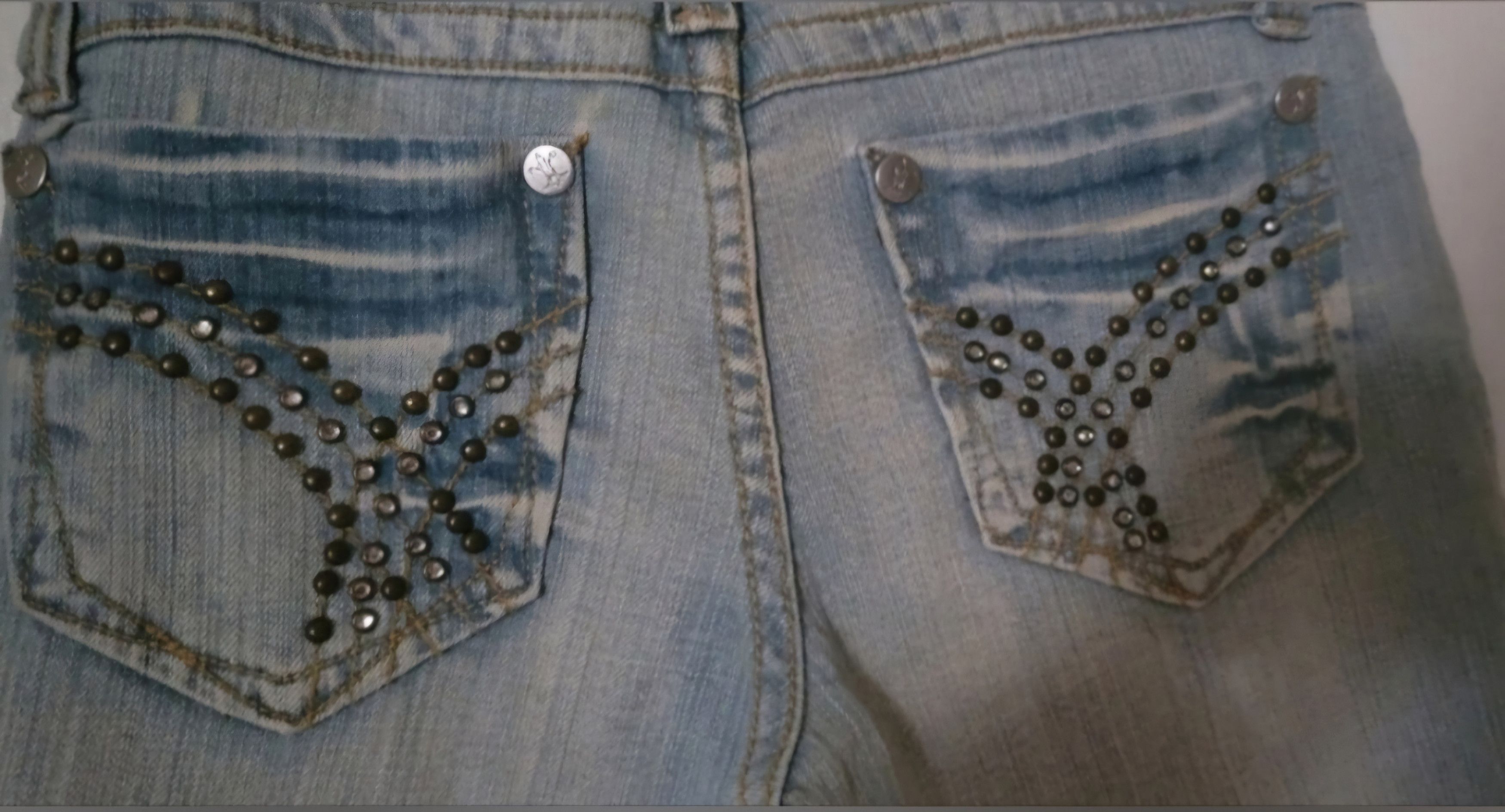 Other Nobo No Boundaries Capri Light Wash Jeans Rhinestone Size 3 Size 26" / US 2 / IT 38 - 5 Thumbnail