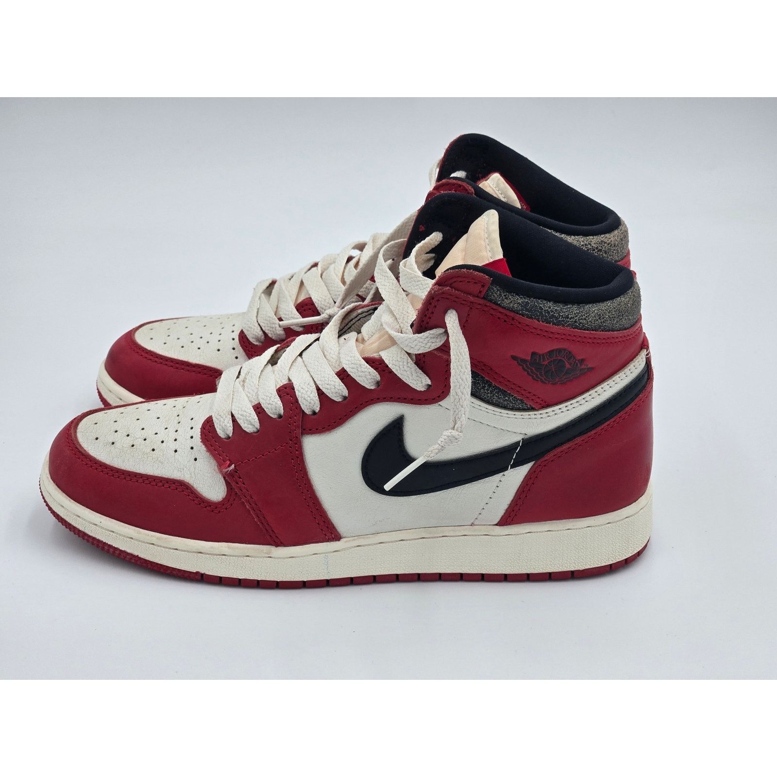 Nike Nike Air Jordan 1 Retro High OG Lost & Found GS 7Y Size US 7 / EU 40 - 1 Thumbnail