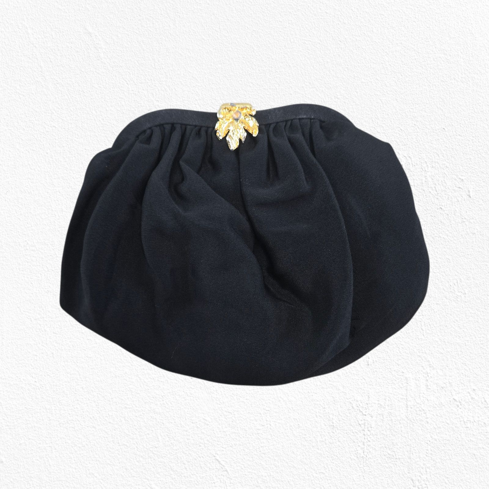 Vintage Vintage 1950s Black Evening Clutch Gold Leaf Clasp Size ONE SIZE - 2 Thumbnail