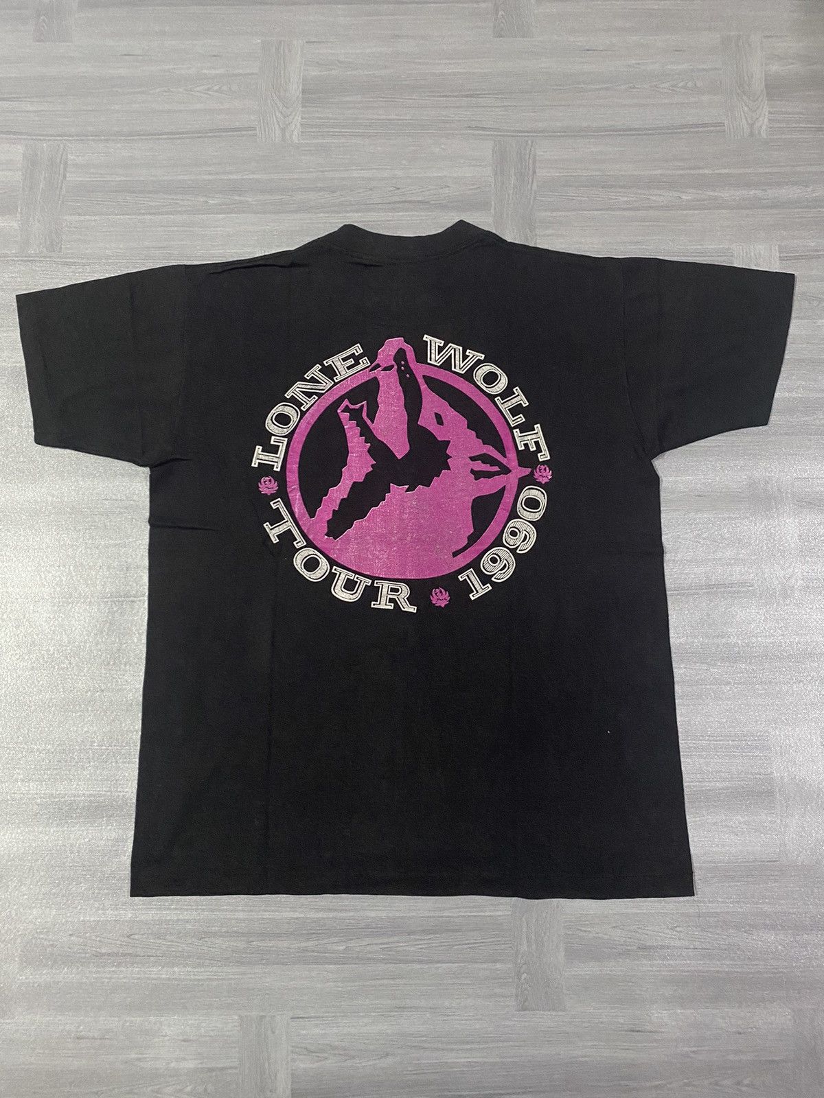 Vintage Vintage 1990 Hank Williams Jr Lone Wolf Tour Tee Size US L / EU 52-54 / 3 - 10 Thumbnail