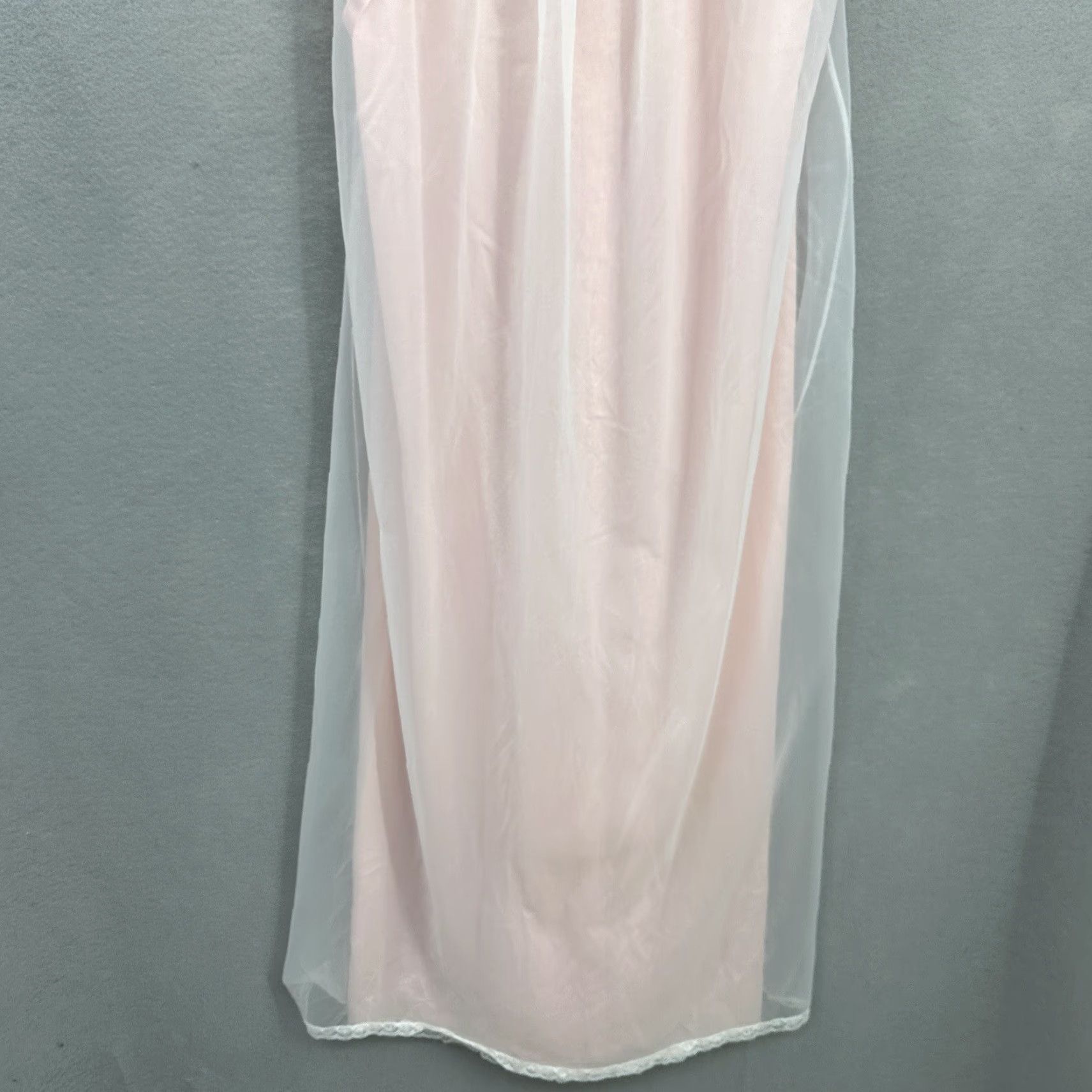 Vintage VINTAGE Vanity Fair Pink Nylon Tricot Long Cottagecore Womens 36 Small Sissy 60s Size ONE SIZE - 2 Thumbnail