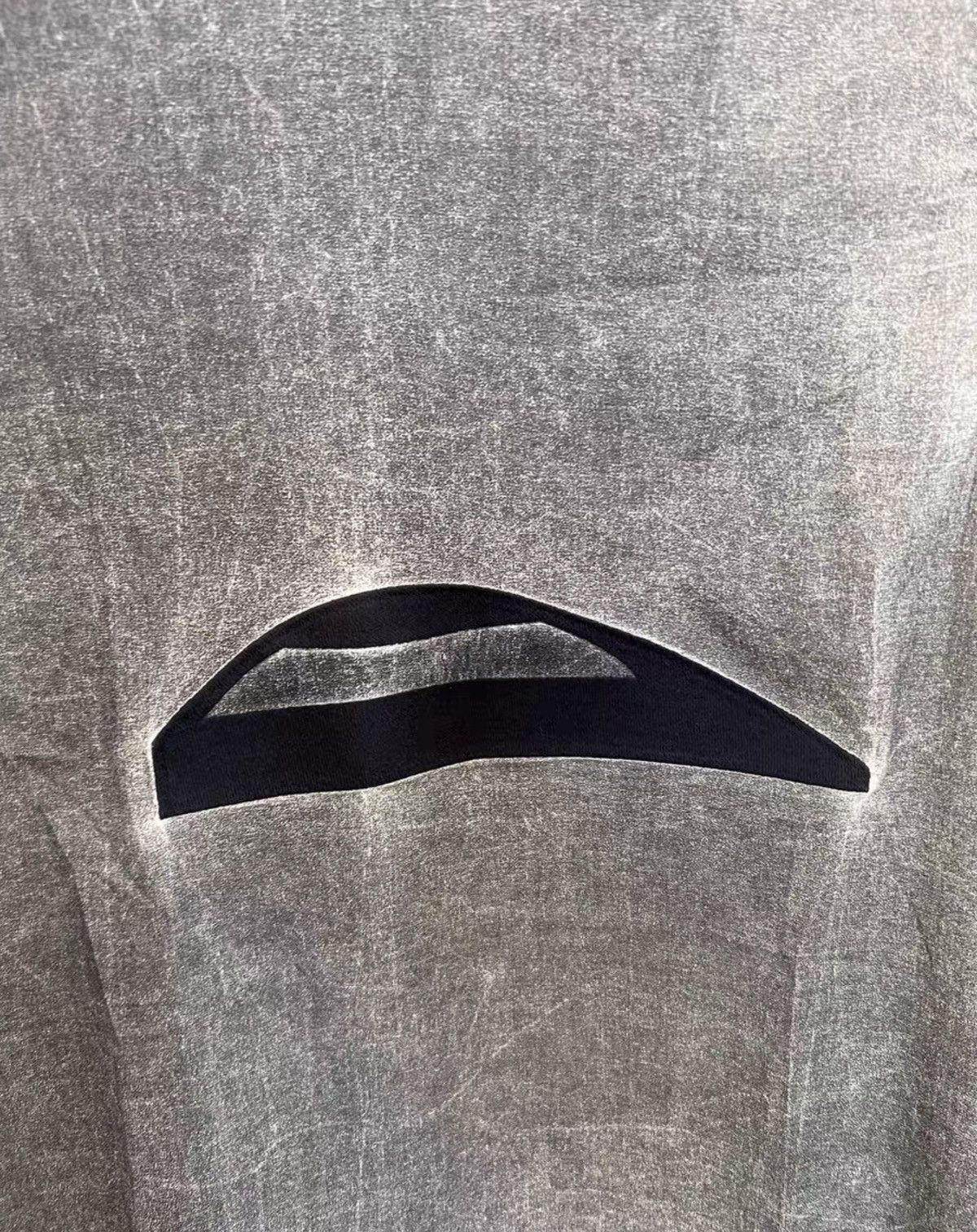 Rick Owens Rick Owens Runway Cyclops Embroidered Coated T-Shirt Size US S / EU 44-46 / 1 - 3 Thumbnail