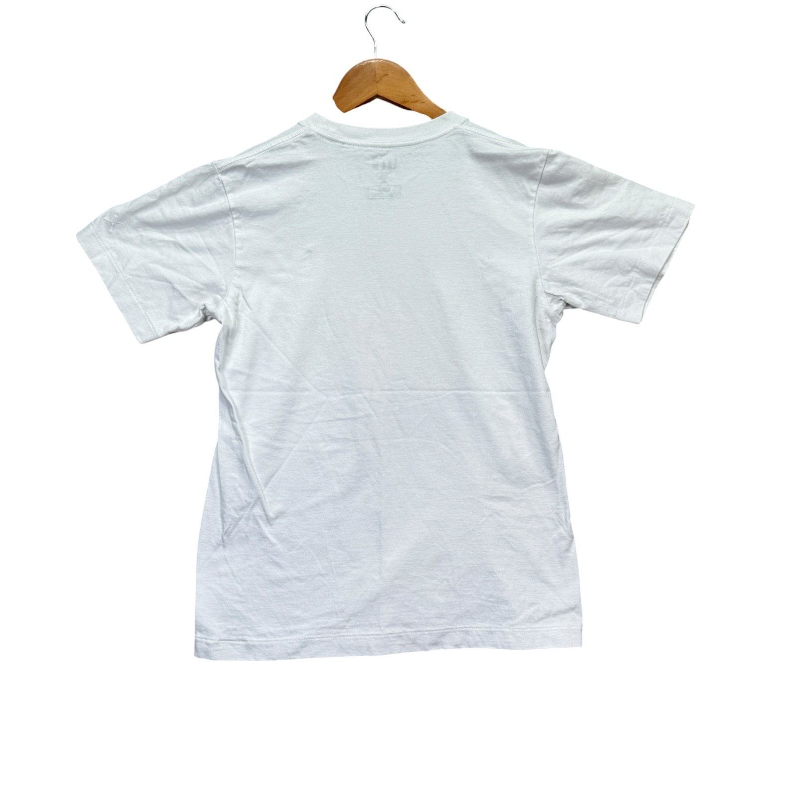 Kaws Kaws x Uniqlo Sesame Street Elmo Bert Ernie Tee T Shirt 2XS Size US XS / EU 42 / 0 - 2 Thumbnail
