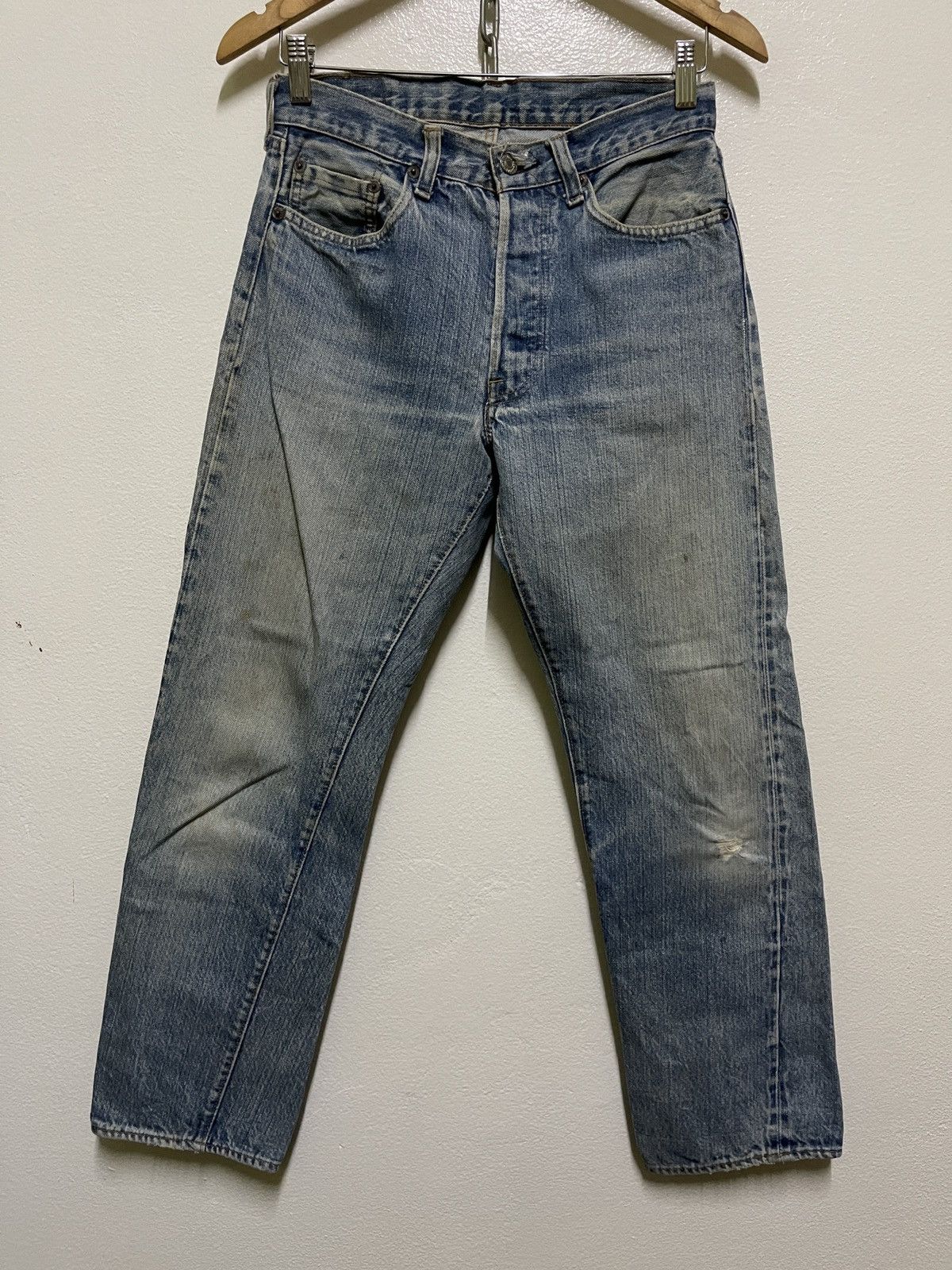 Vintage Levis selling 505-0217 Big E Selvedge ripped Jeans 32x34